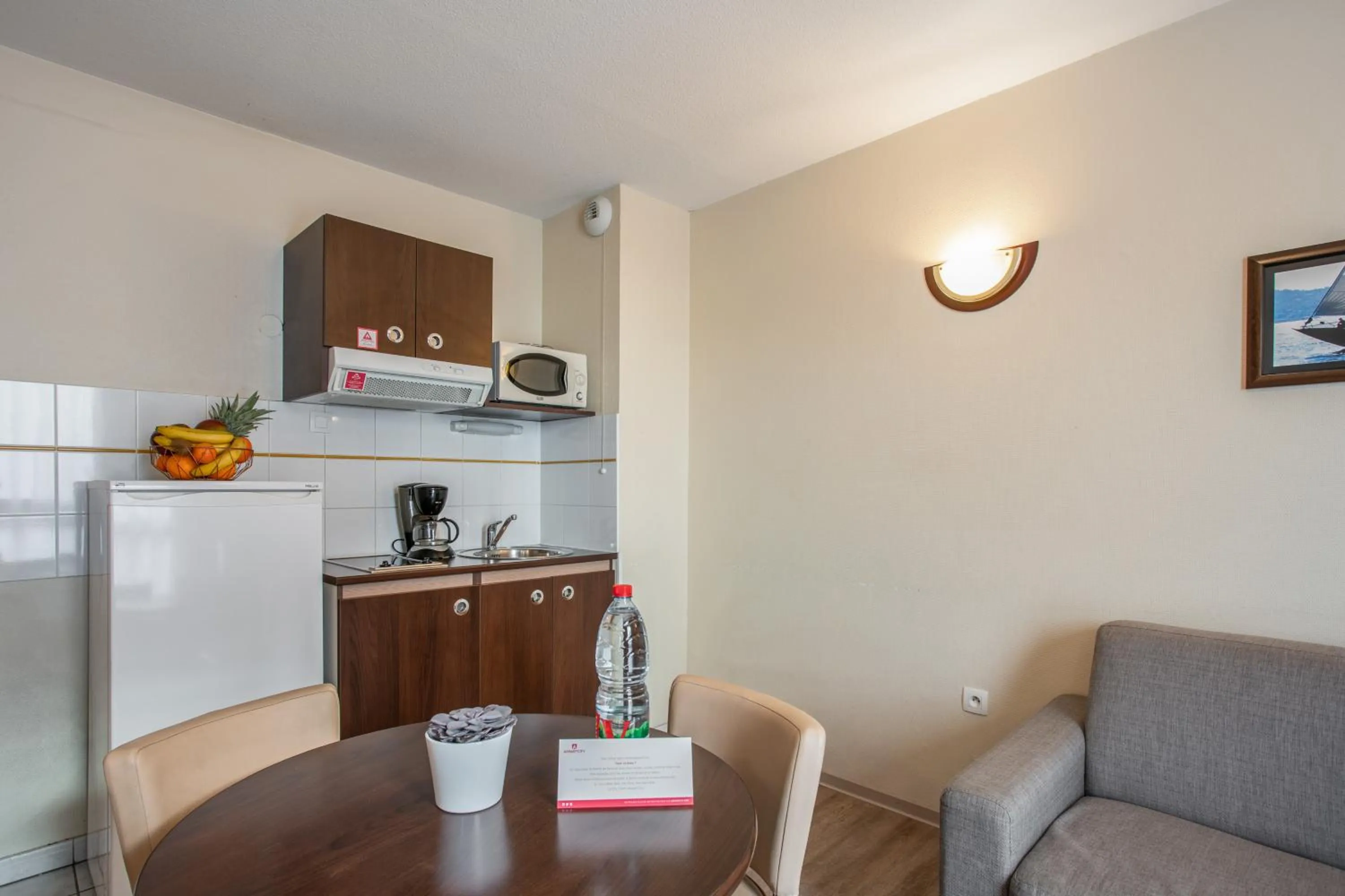 Coffee/tea facilities in Appart'City Classic Nîmes