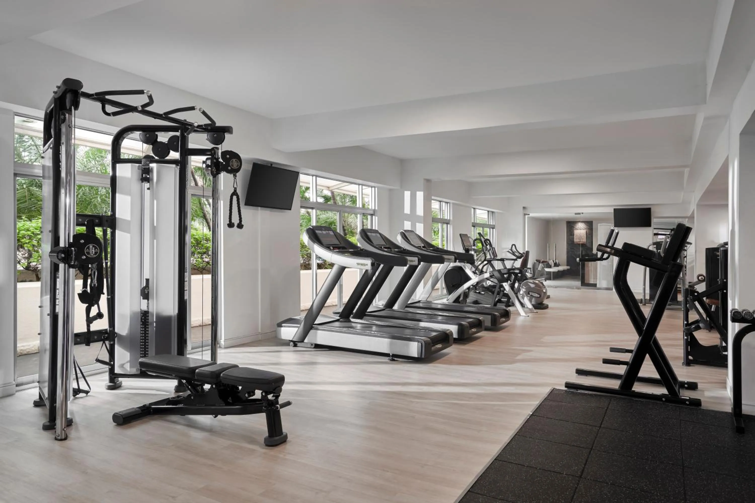 Fitness centre/facilities in New World Saigon Hotel