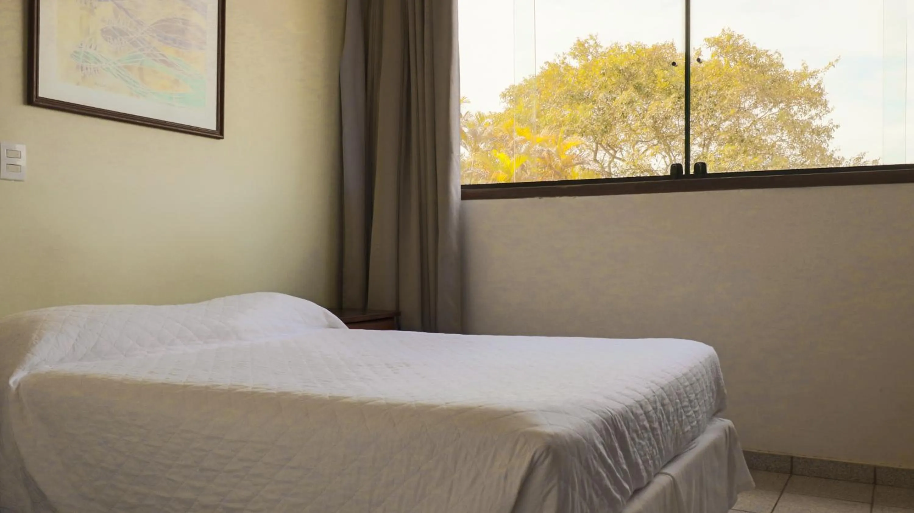 Bedroom, Bed in Hotel Coquille