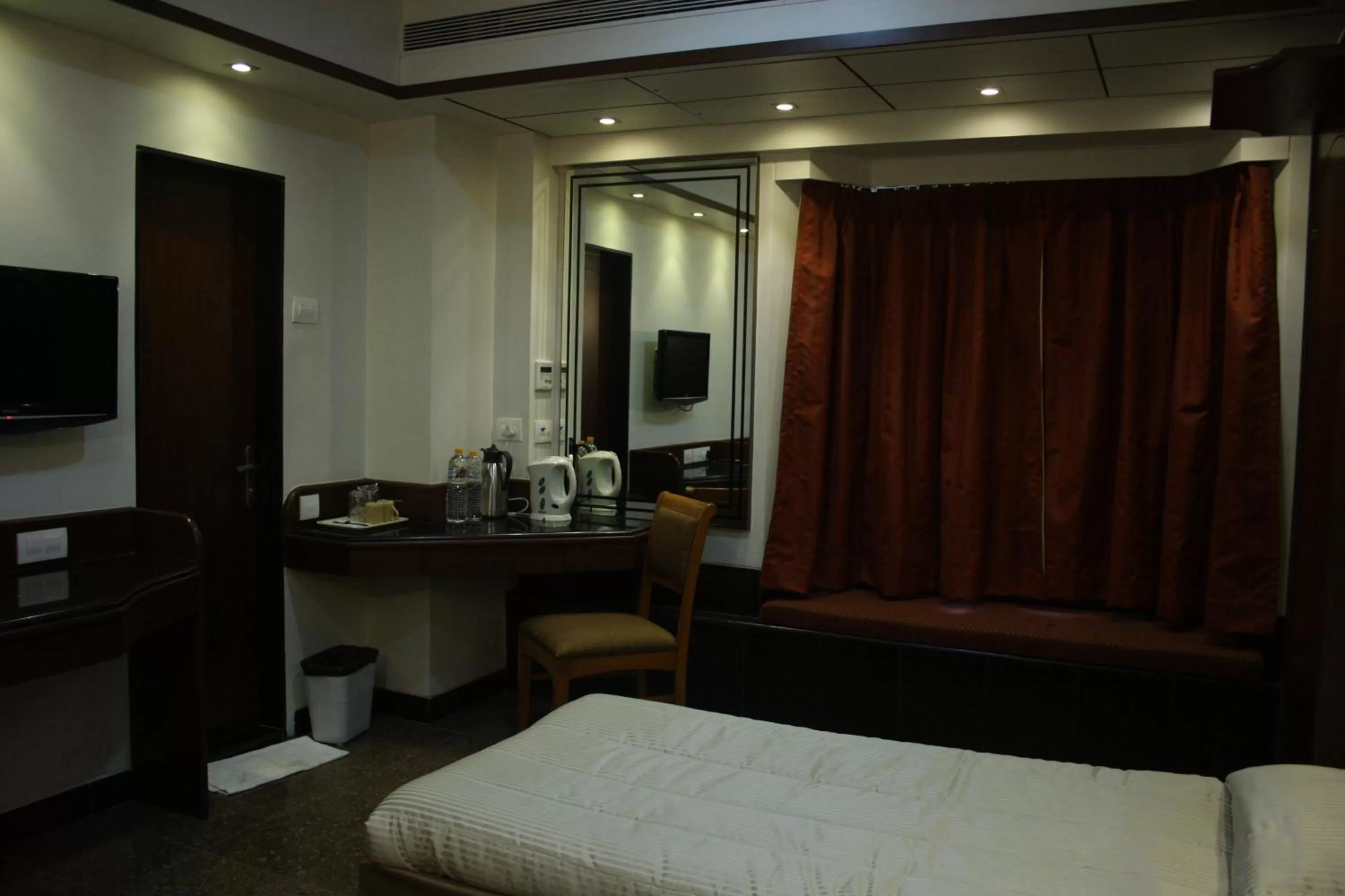 Photo of the whole room, Bed in Hotel Karl Residency