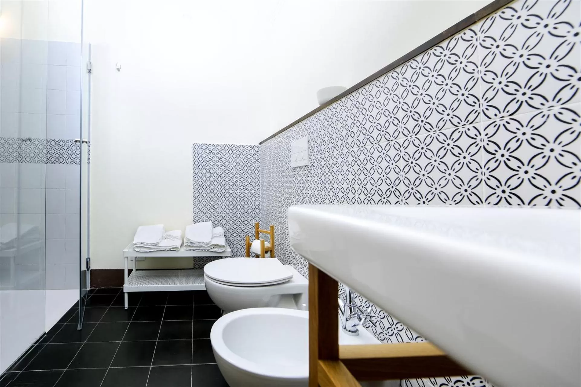 Shower, Bathroom in Villa Polara