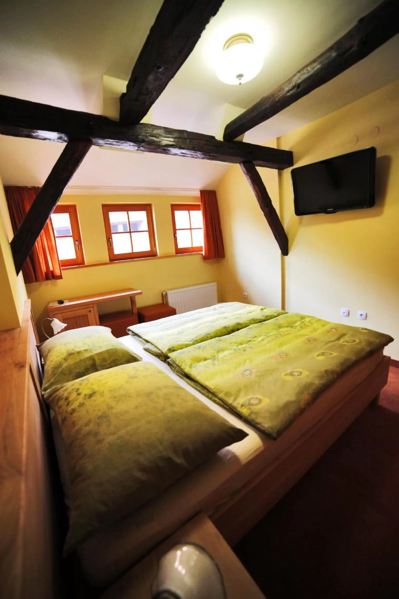 Decorative detail, Bed in Bed & Breakfast Šilak