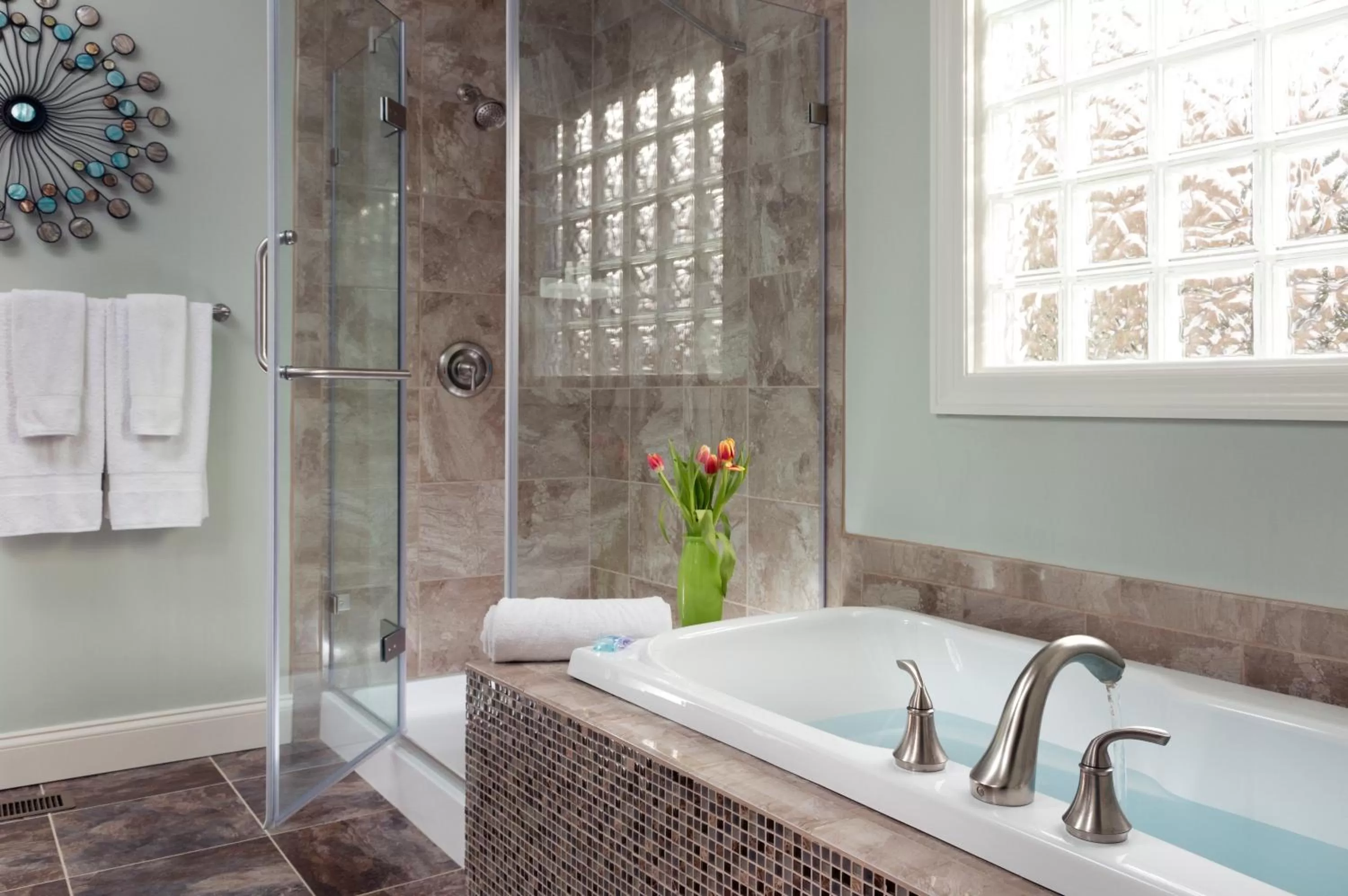 Inn at Huntingfield Creek