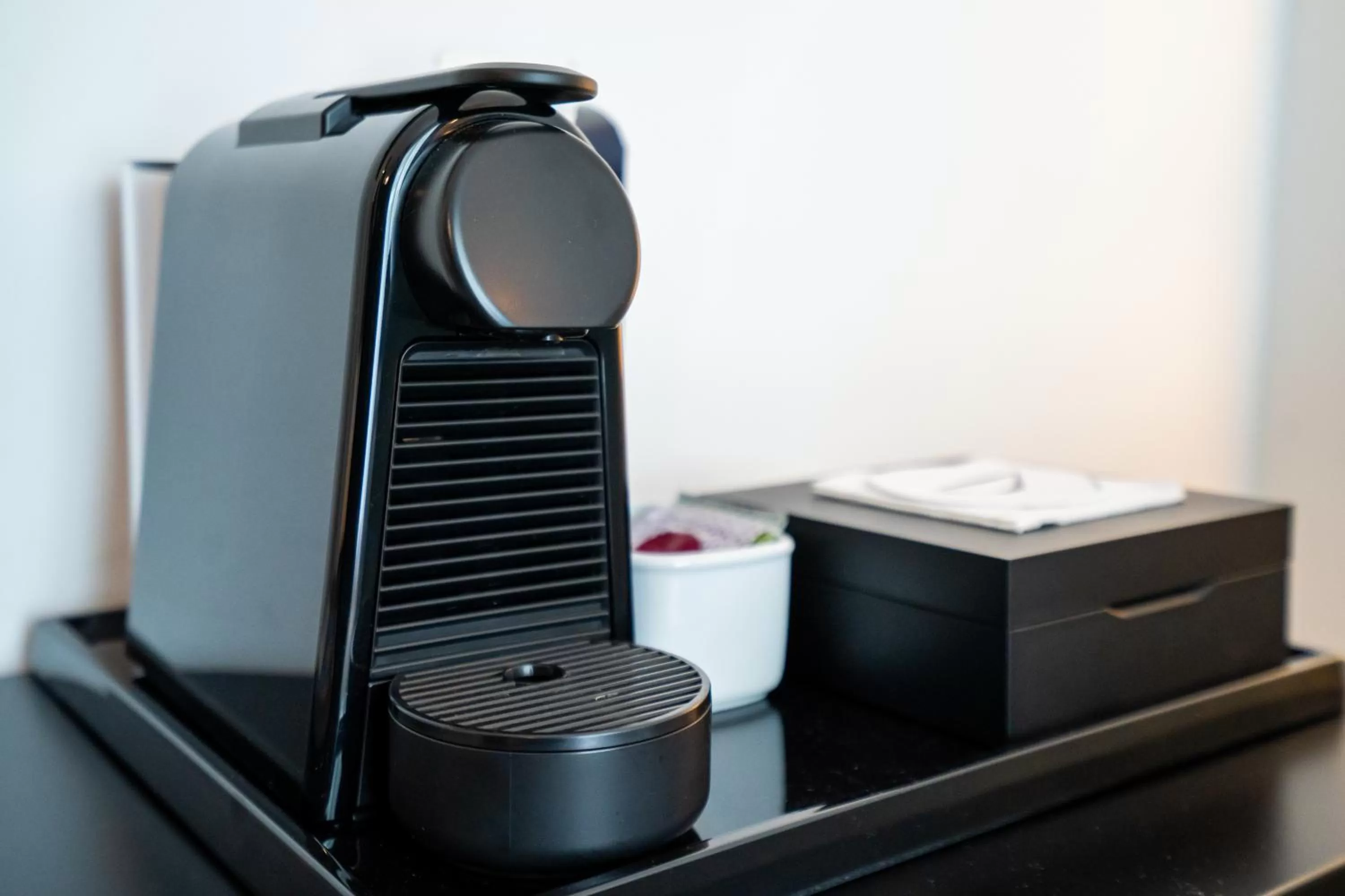 Coffee/tea facilities in abba Apartments Playa de Gros San Sebastián