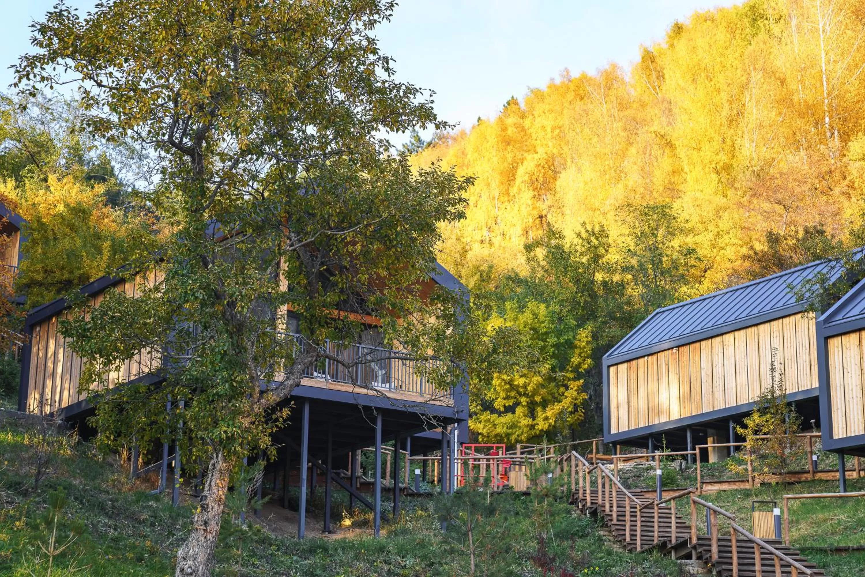 Autumn in Qazaq Auyl Eco Hotel