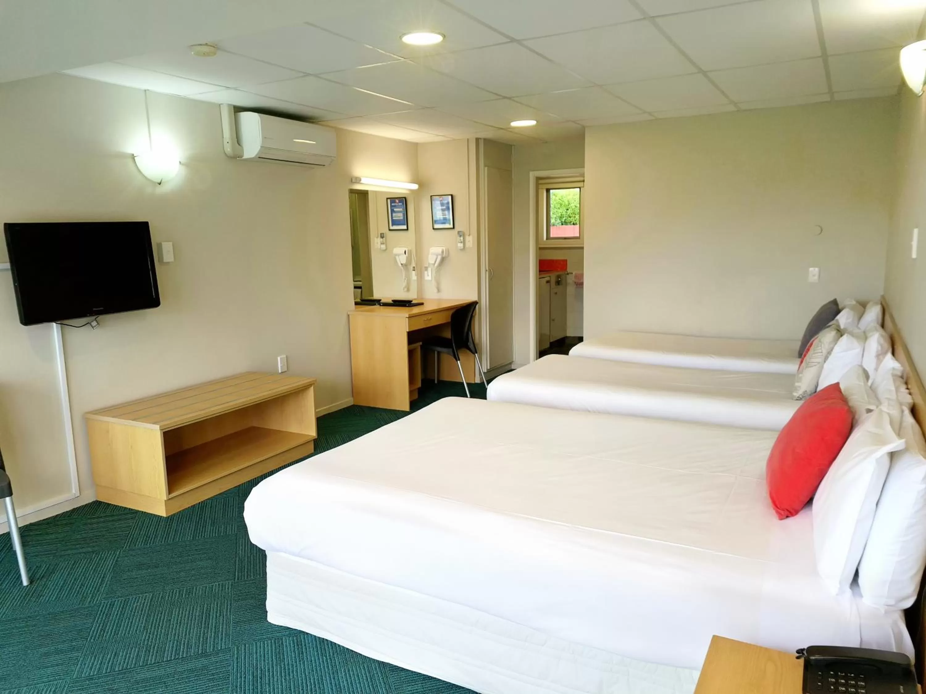 Economy Budget Room in The Garden Hotel