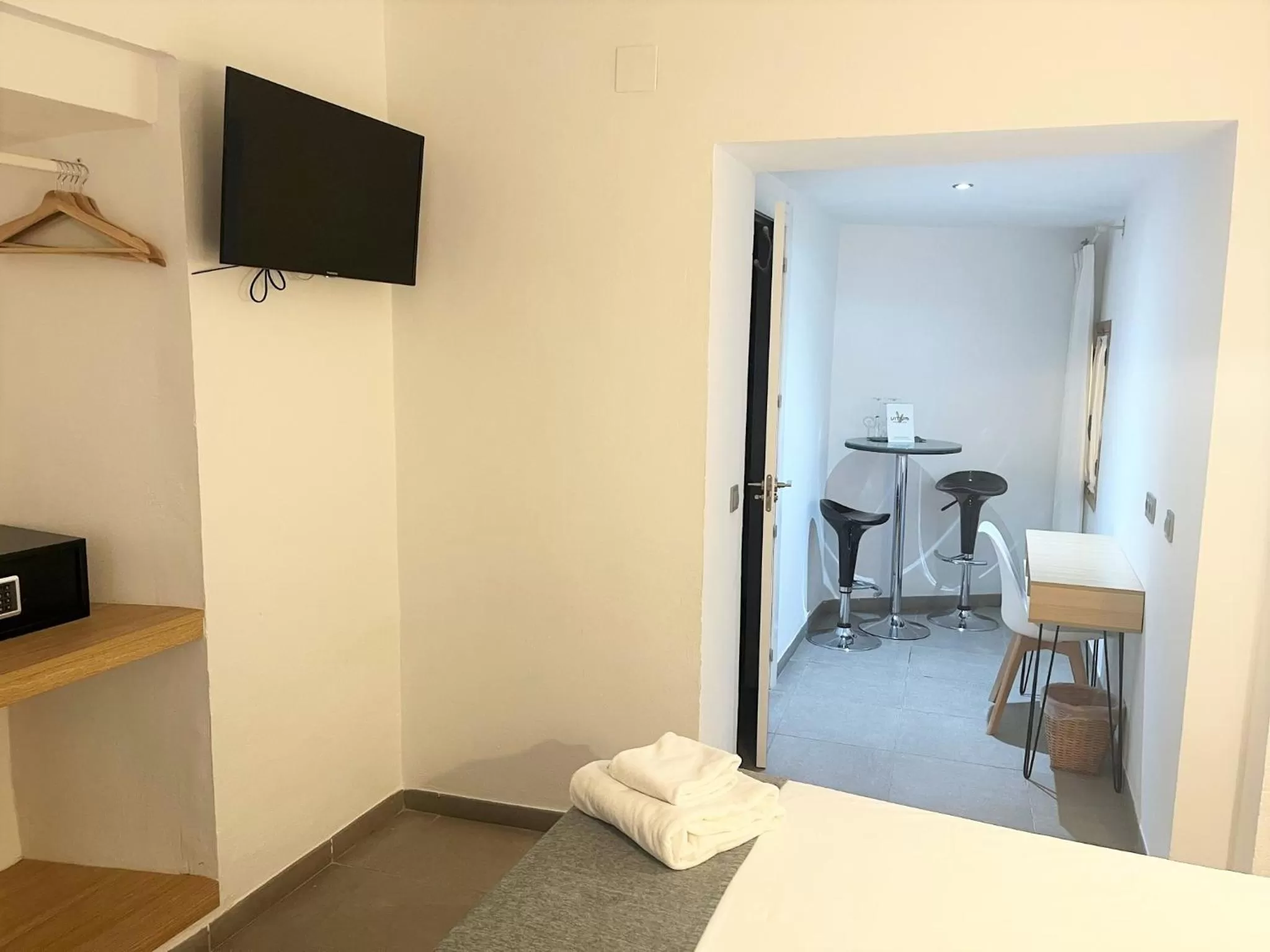 Photo of the whole room, Bed in Vitium Córdoba