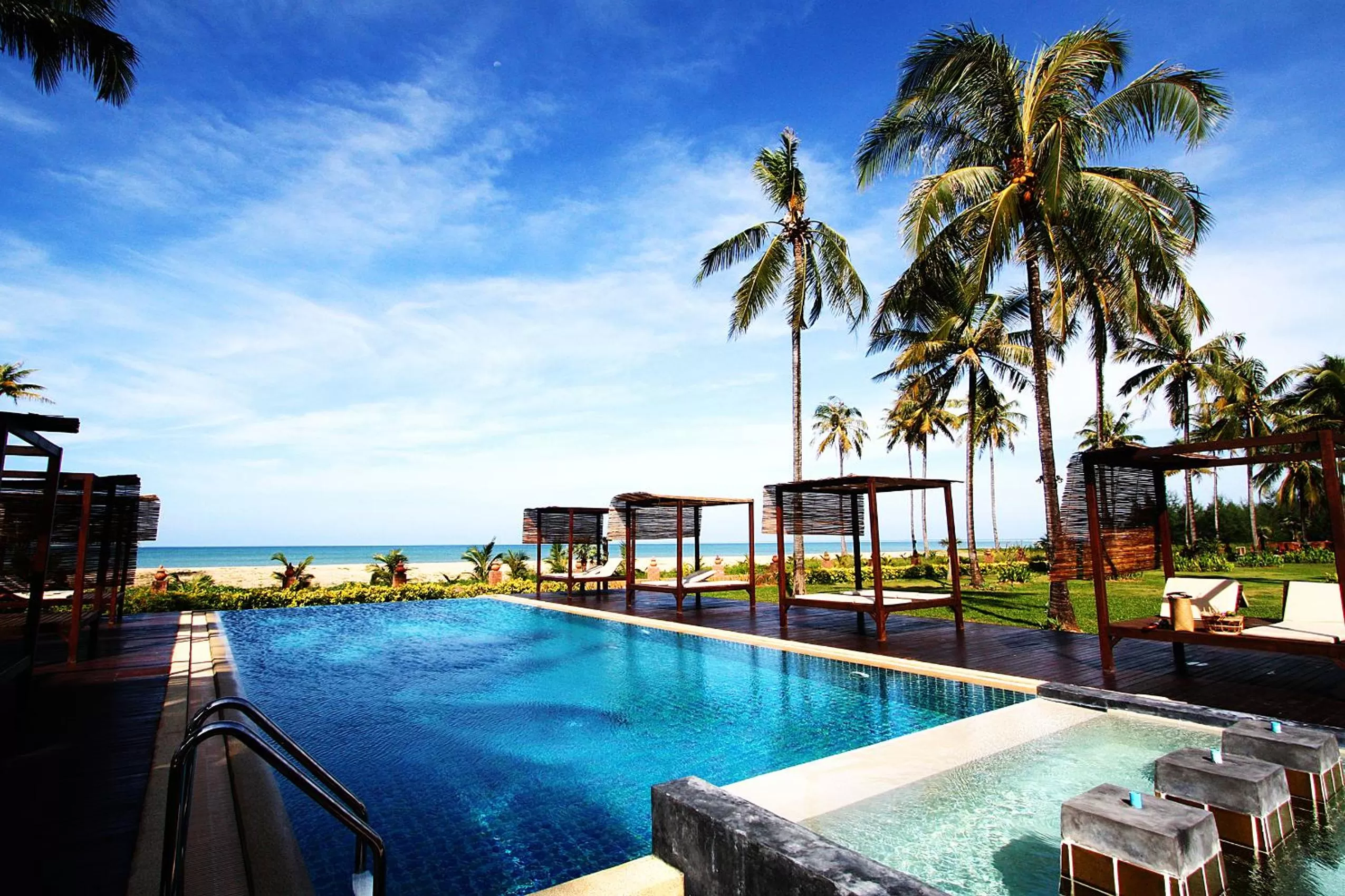 Swimming pool in Khaolak Orchid Beach Resort - SHA Extra Plus