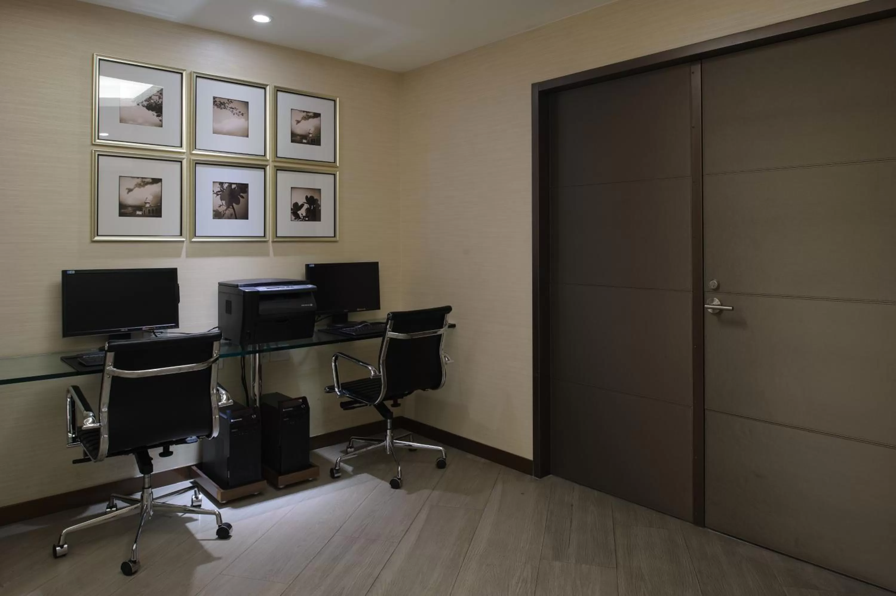 Seating area in K Hotel Taipei Dunnan