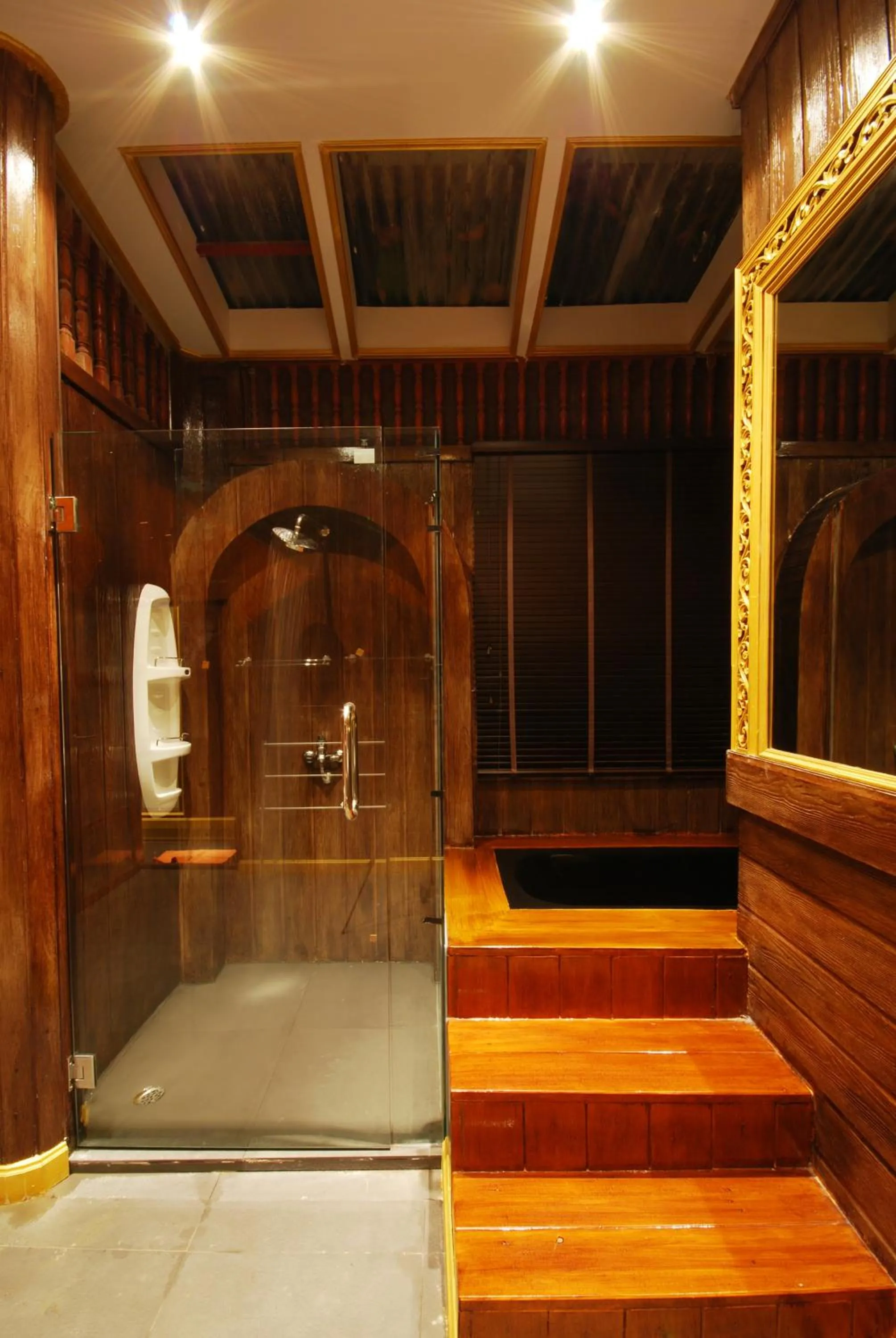 Shower in Chaweng Resort