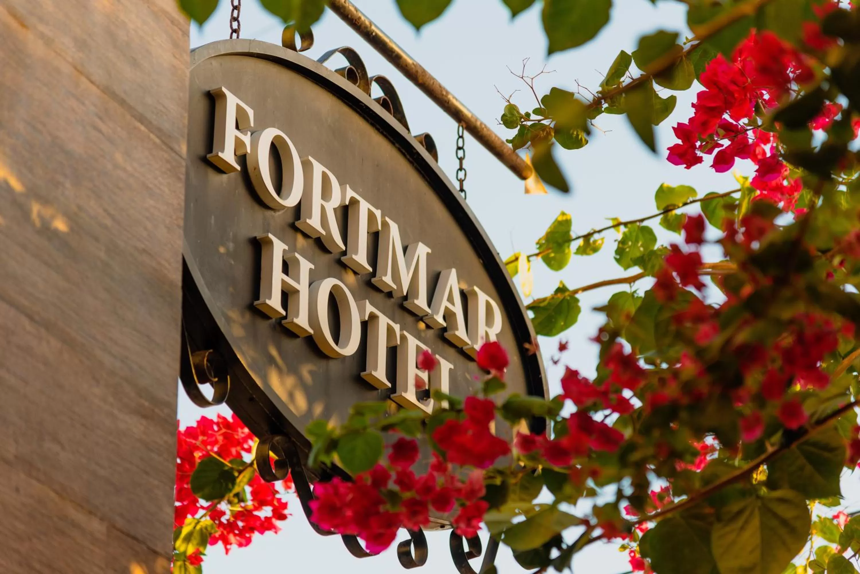 Logo/Certificate/Sign in Fortmar Hotel