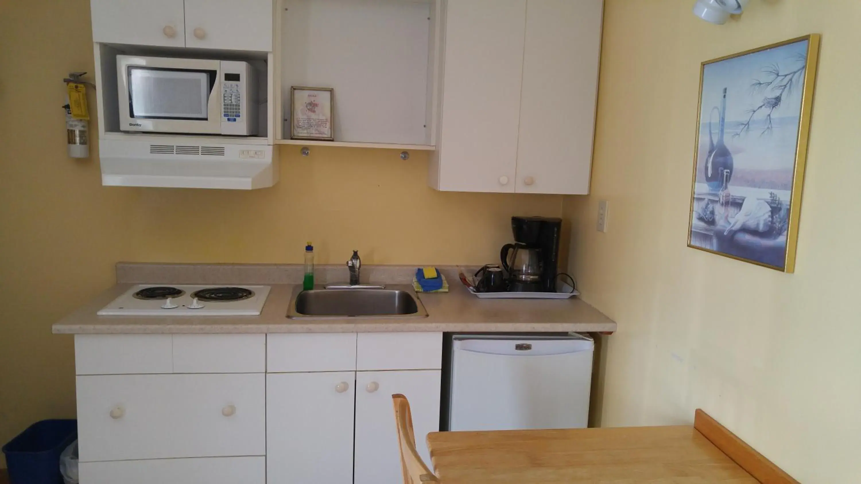 Queen Room with Two Queen Beds and Kitchenette in Tulip Inn Queen Room with Two Queen Beds and Kitchenette in Tulip Inn