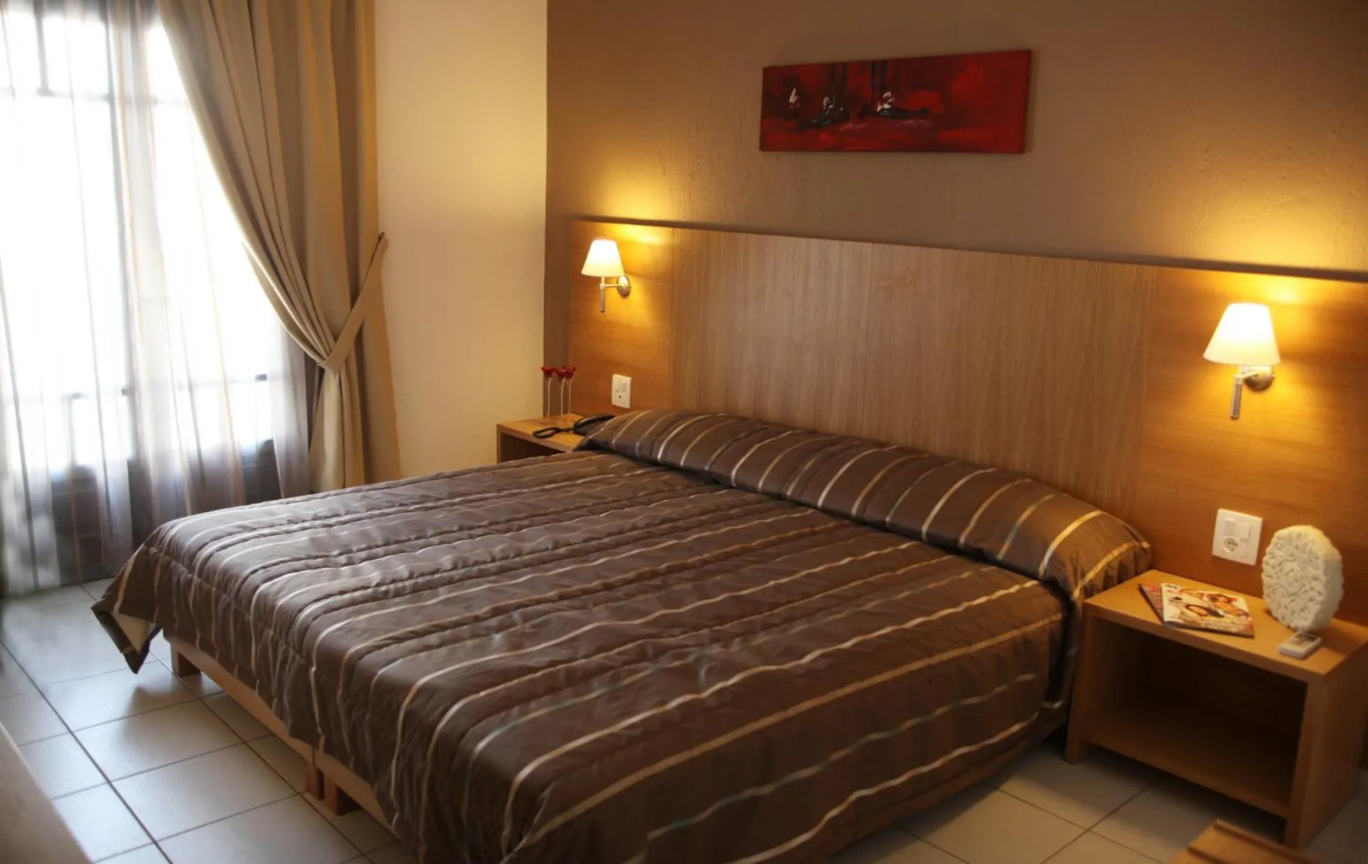 Property building, Bed in Europa Beach Hotel