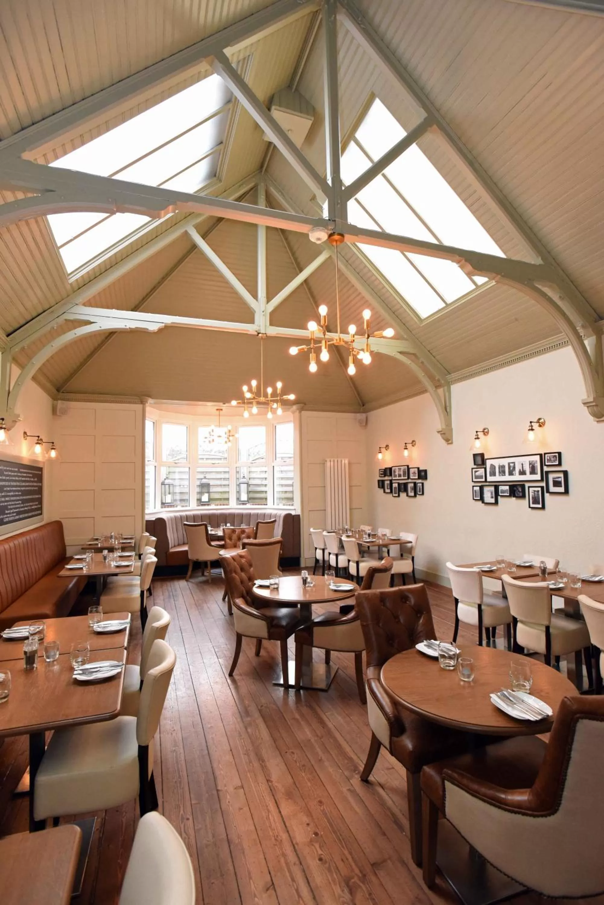 Restaurant/Places to Eat in Kirklands Hotel