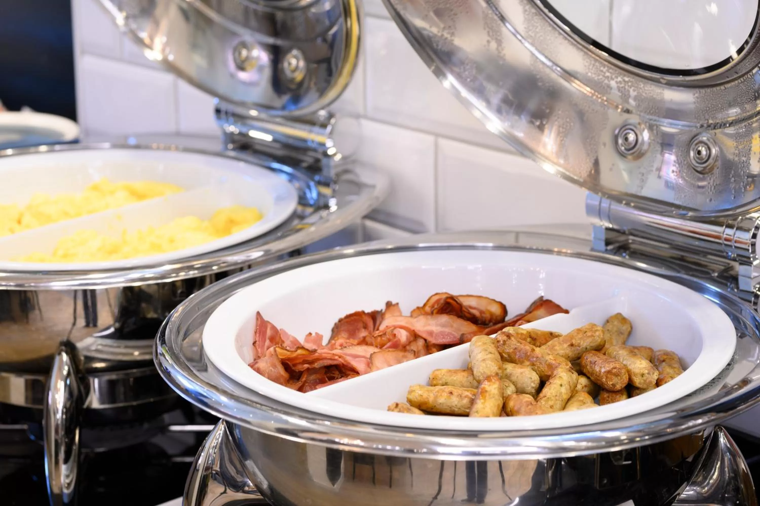 Restaurant/places to eat in Holiday Inn Brussels Schuman by IHG