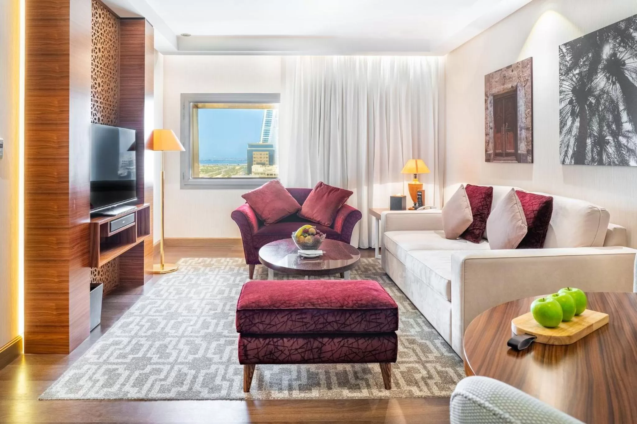 Photo of the whole room in InterContinental Bahrain by IHG