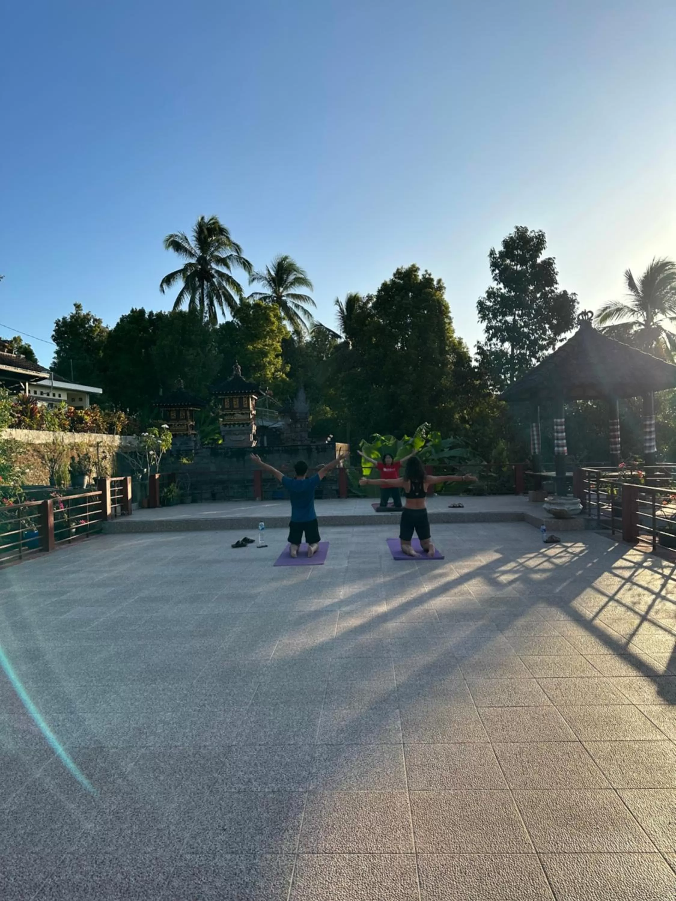 People in VILLA IPSA