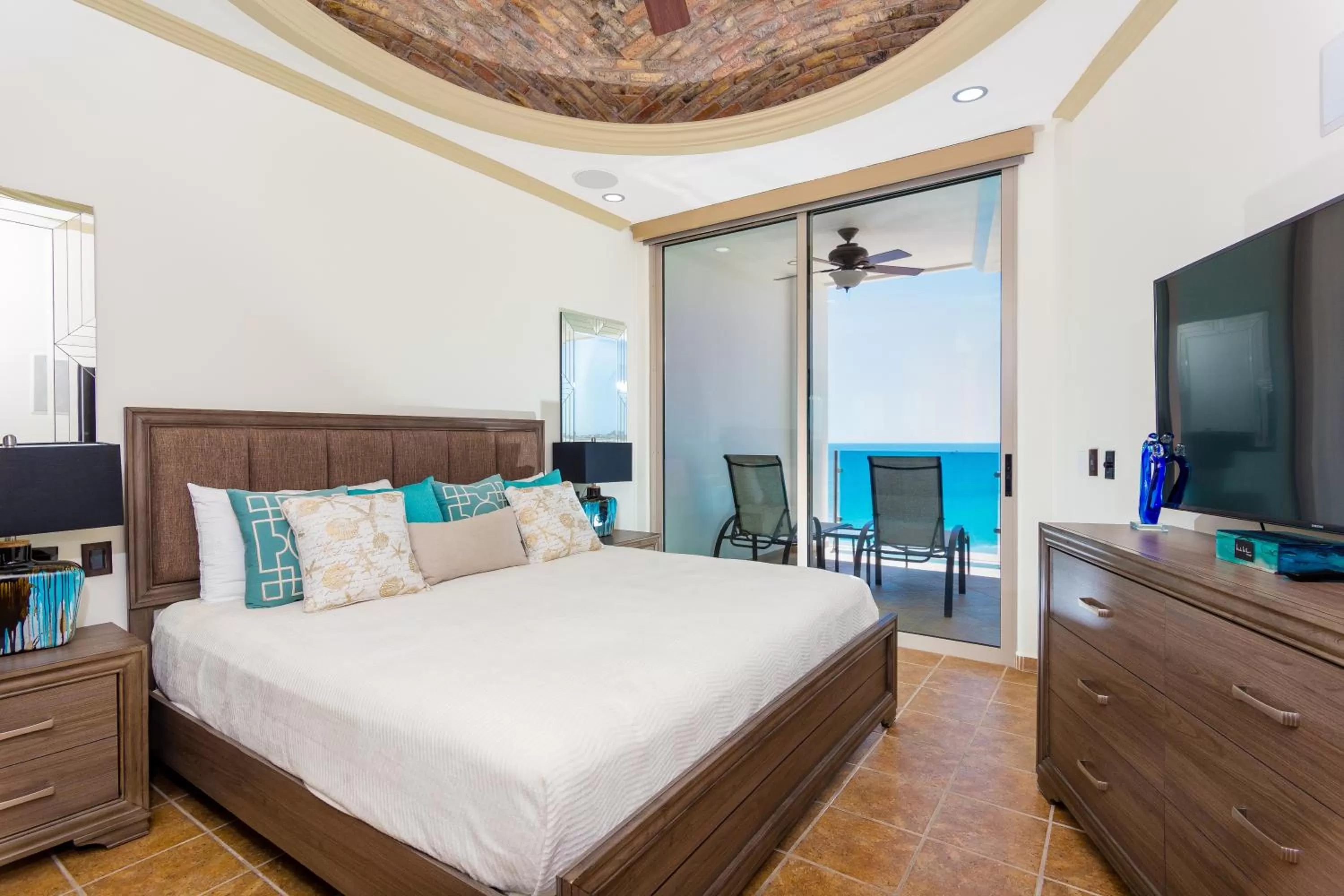 Bed in Esmeralda Beach Resort