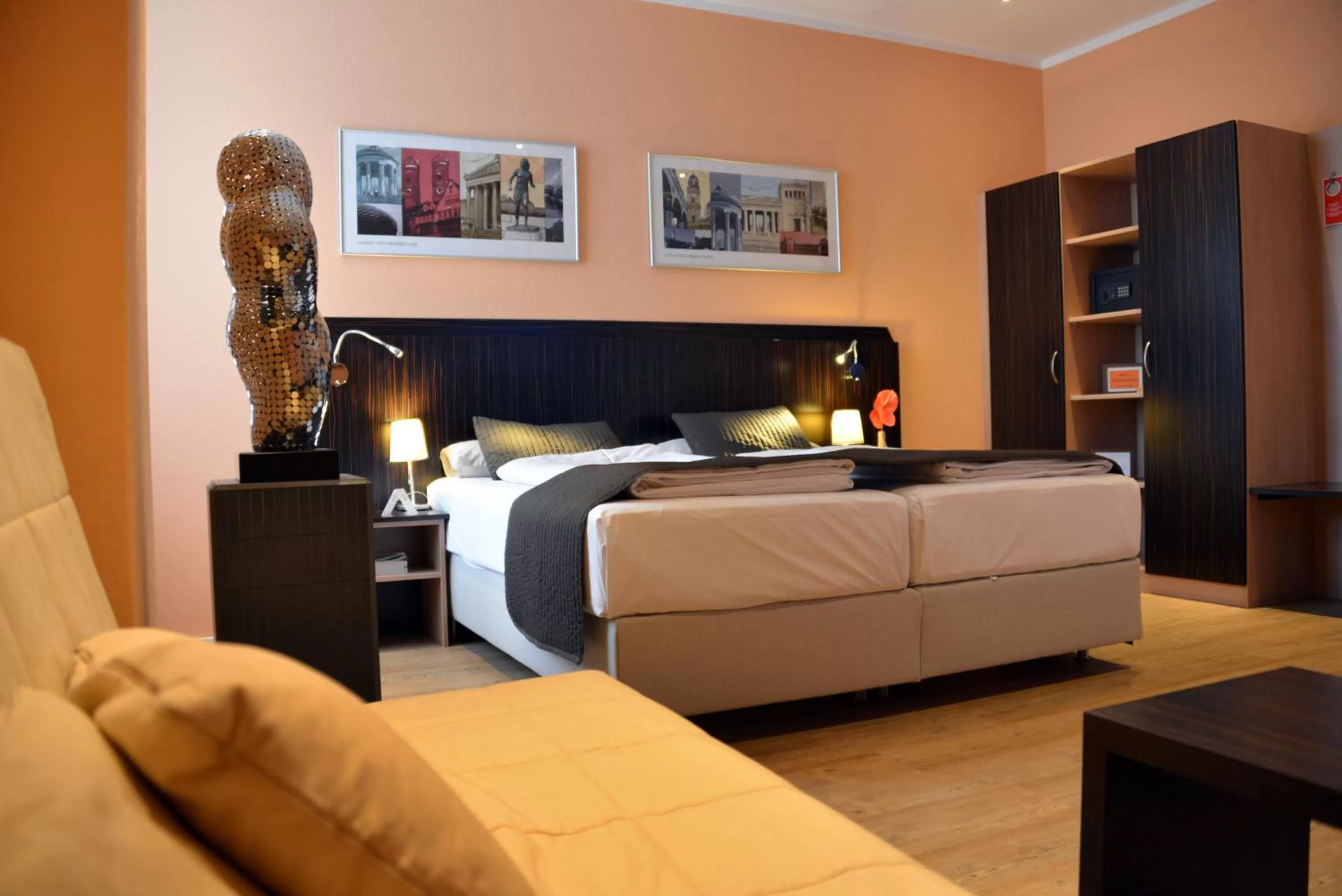 Bed in Arthotel Munich