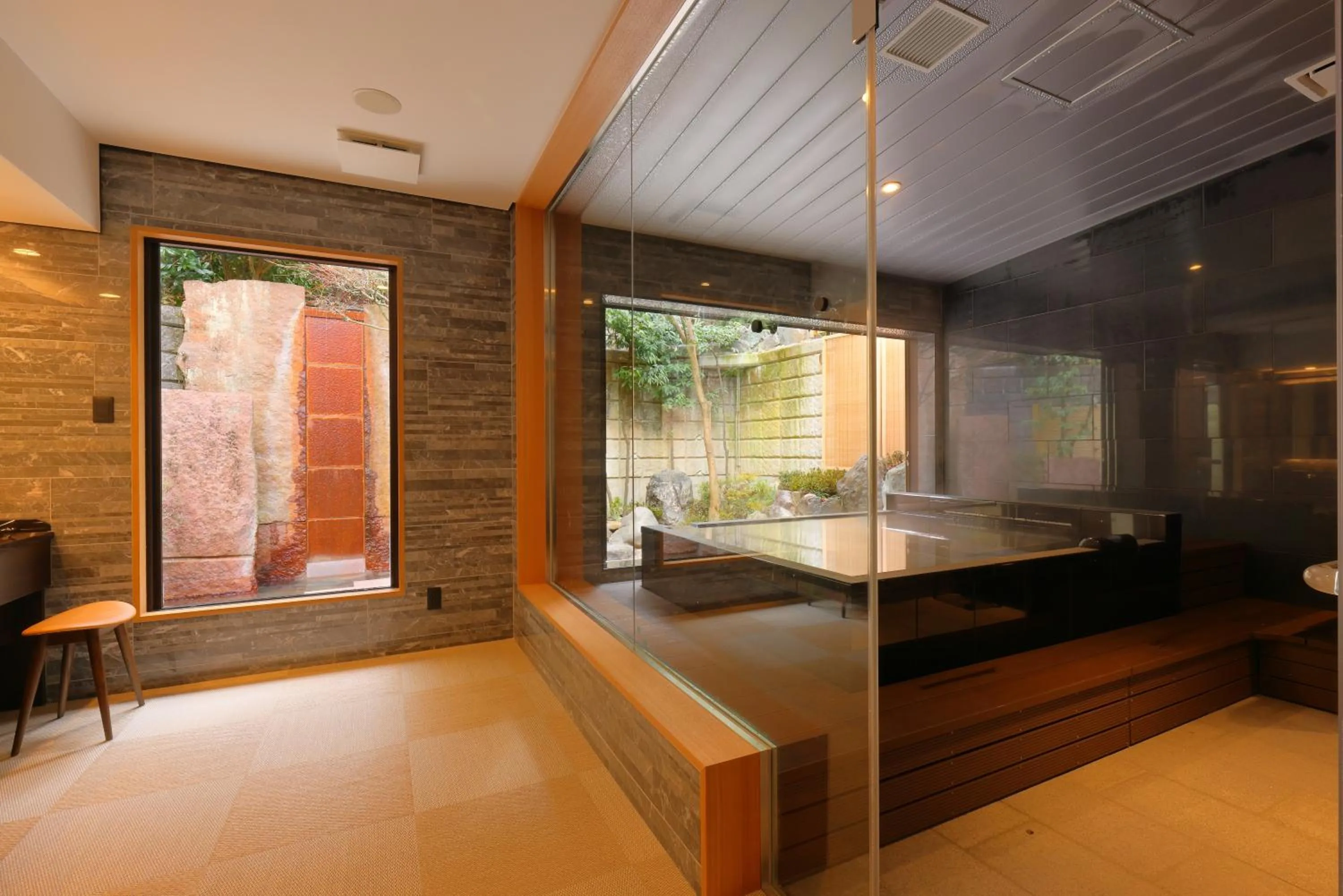 Hot Spring Bath in Arima Onsen Taketoritei Maruyama