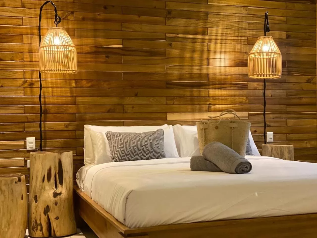 Bed in Saman Boutique Hotel By Mint