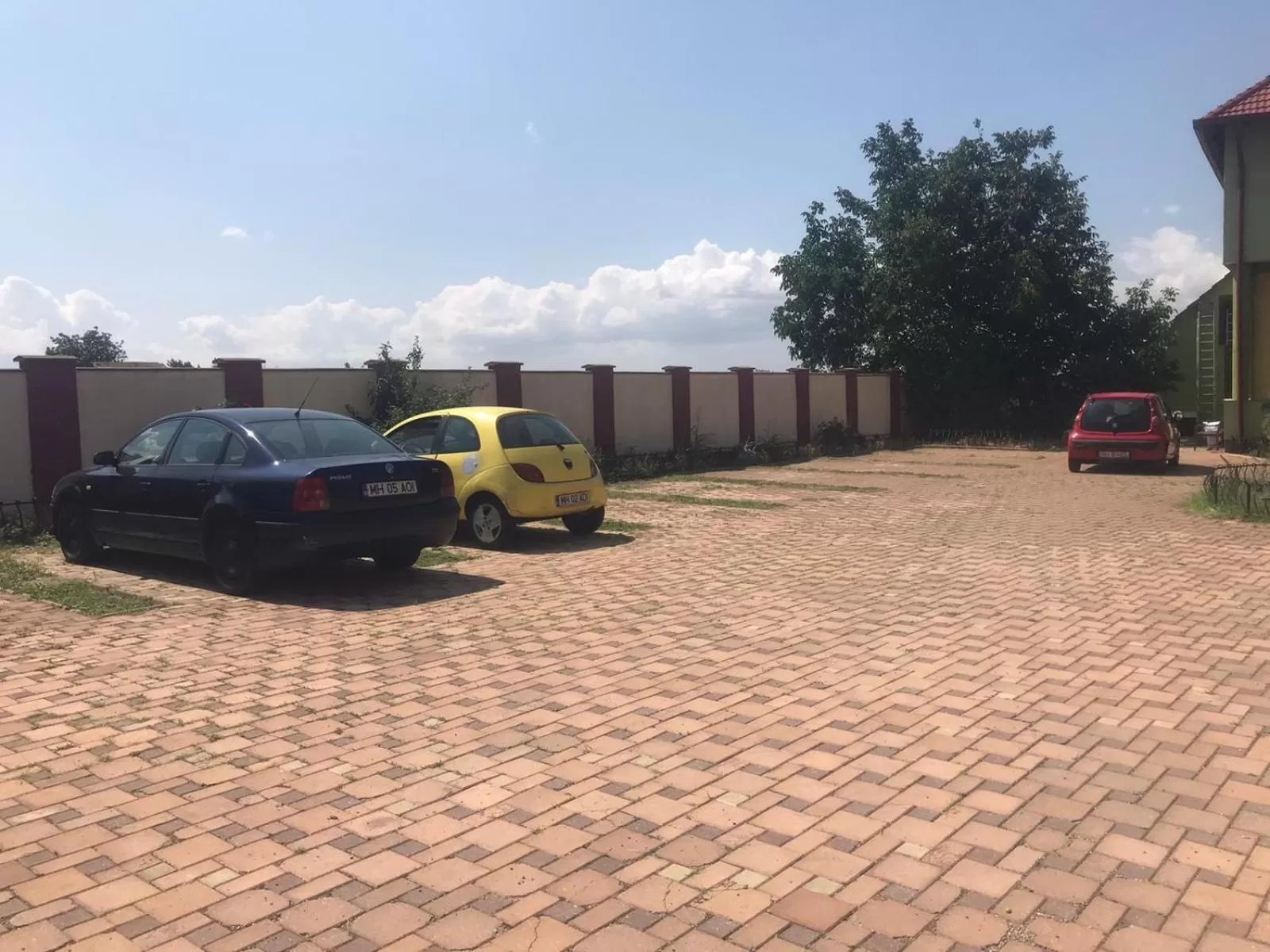 Parking in Hotel Eden