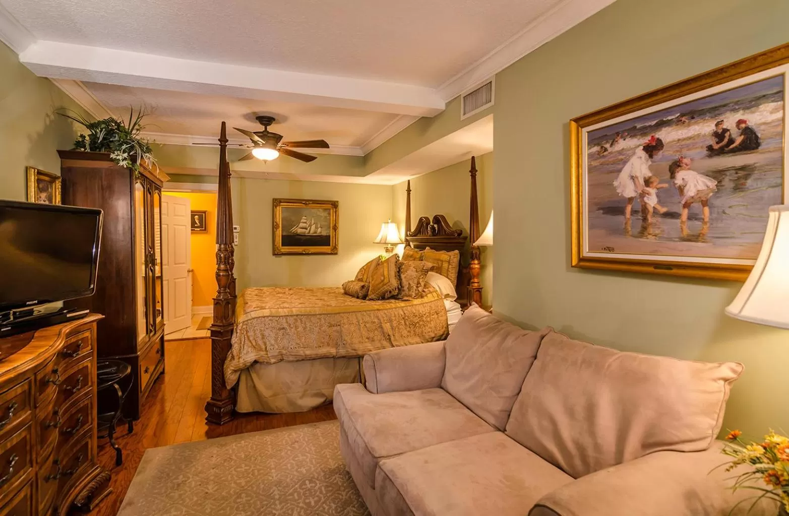 Casablanca Inn on the Bay