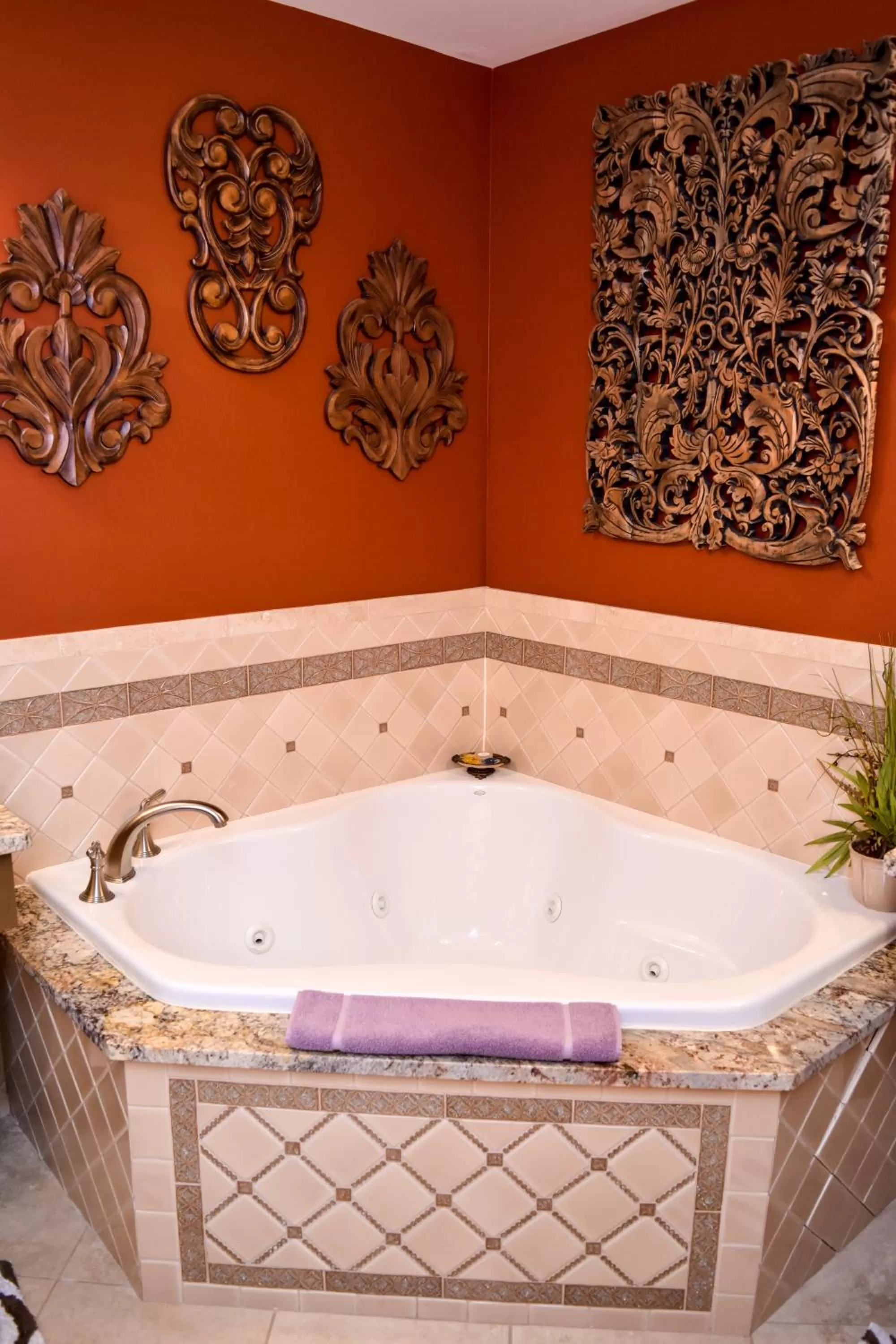 Bathroom in The Richard Johnston Inn & 1890 Caroline House