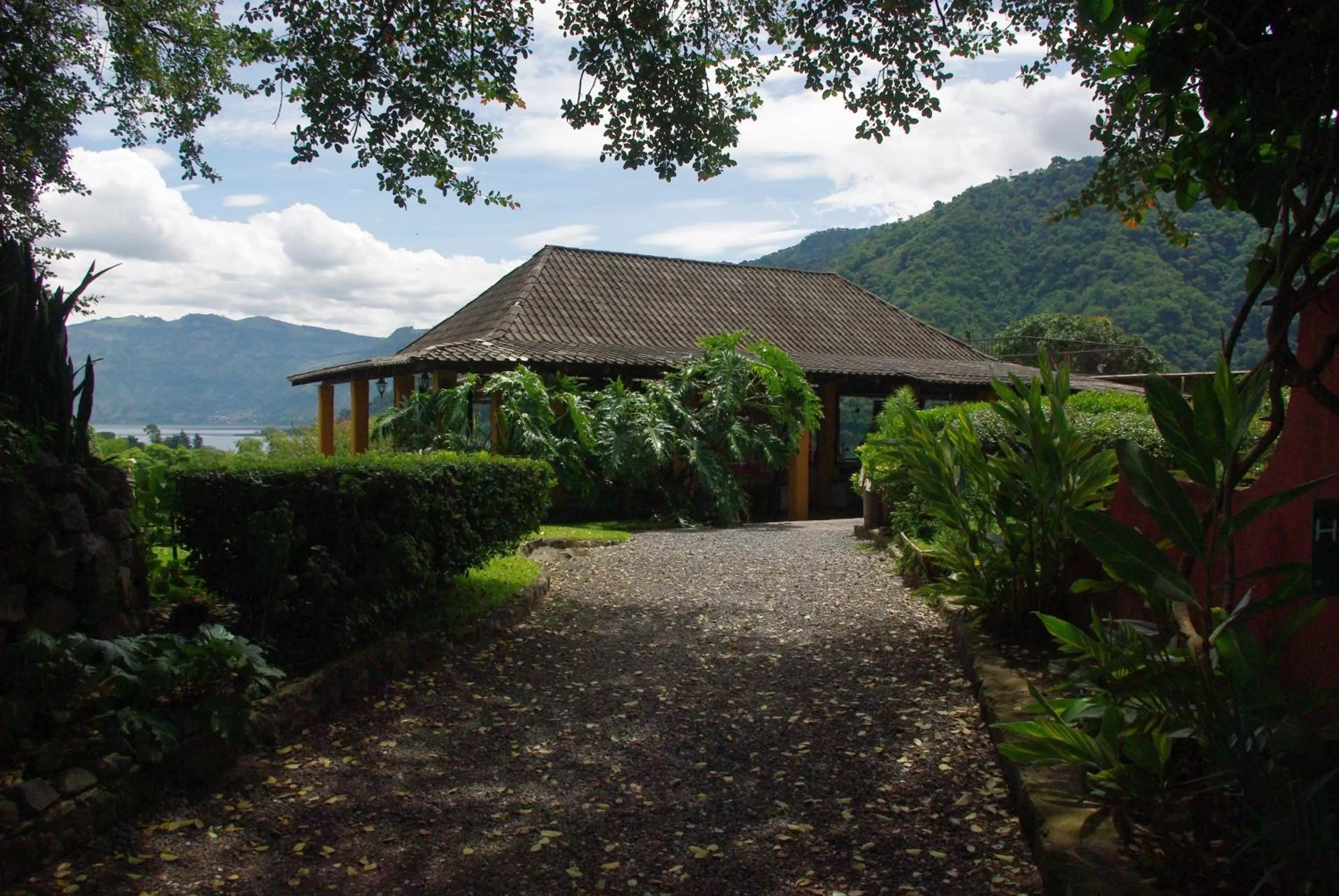 Restaurant/places to eat, Property Building in Hotel Toliman