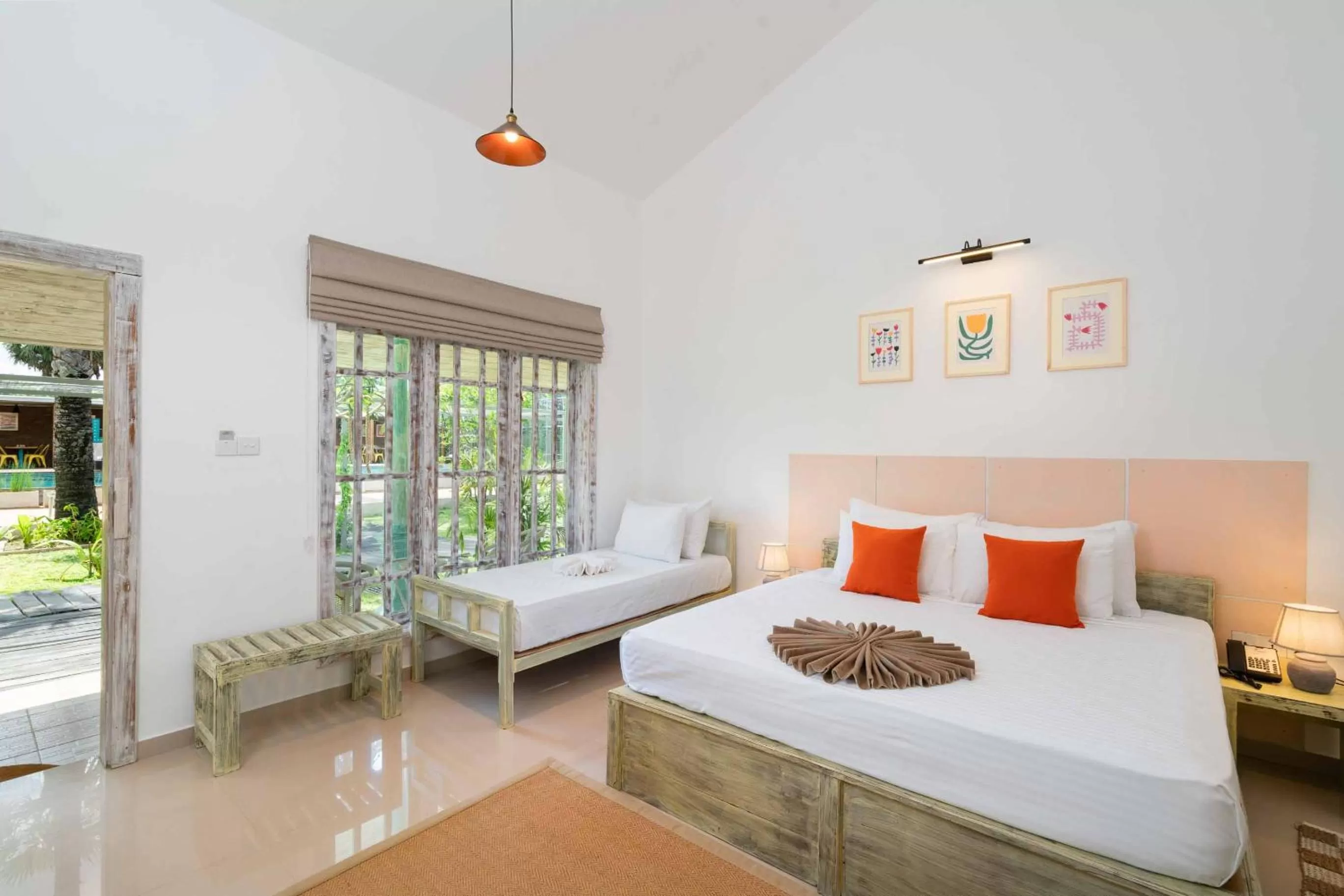 Bed in Palmera Eco Resorts Nilaveli