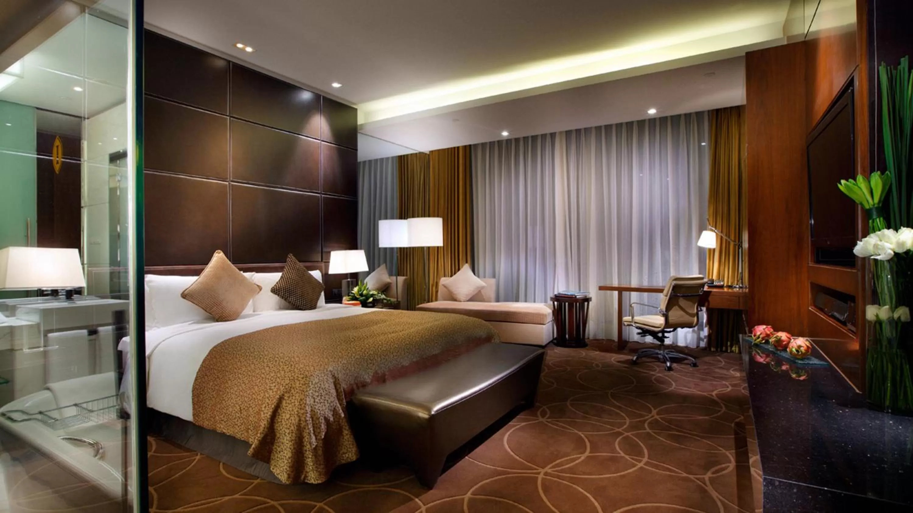 Photo of the whole room, Bed in InterContinental Nanjing by IHG