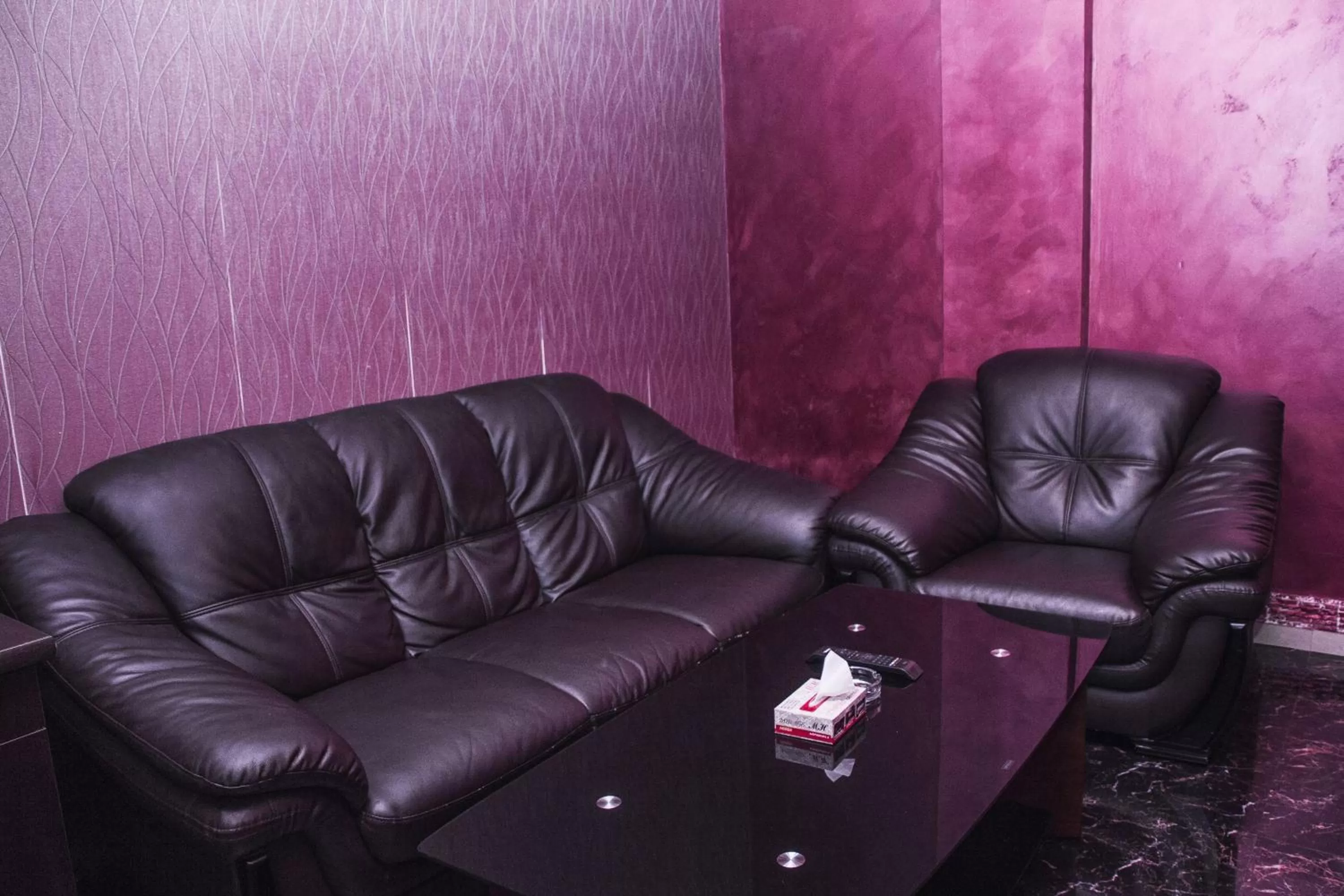 Living room, Seating Area in Mirage Hotel