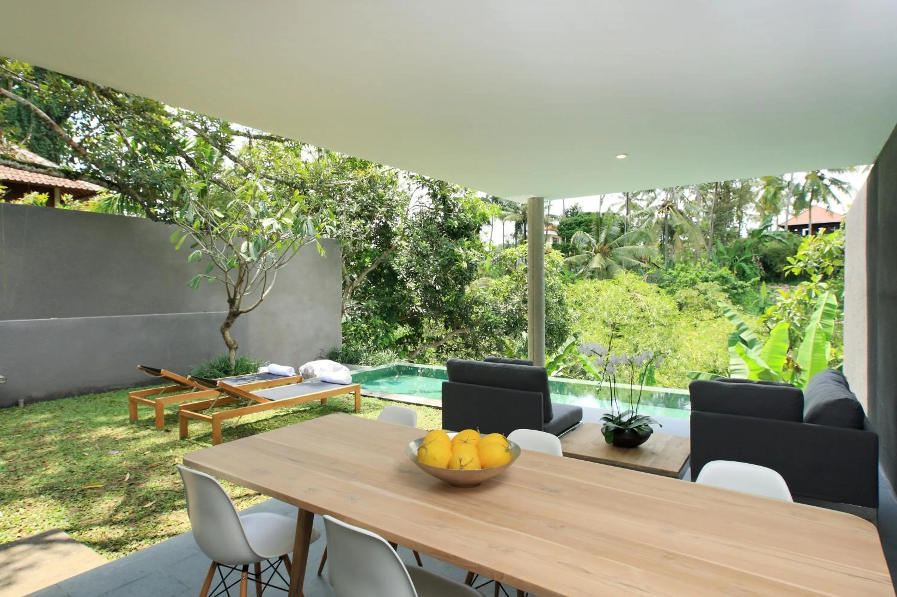 Dining area in Aria Villas Ubud