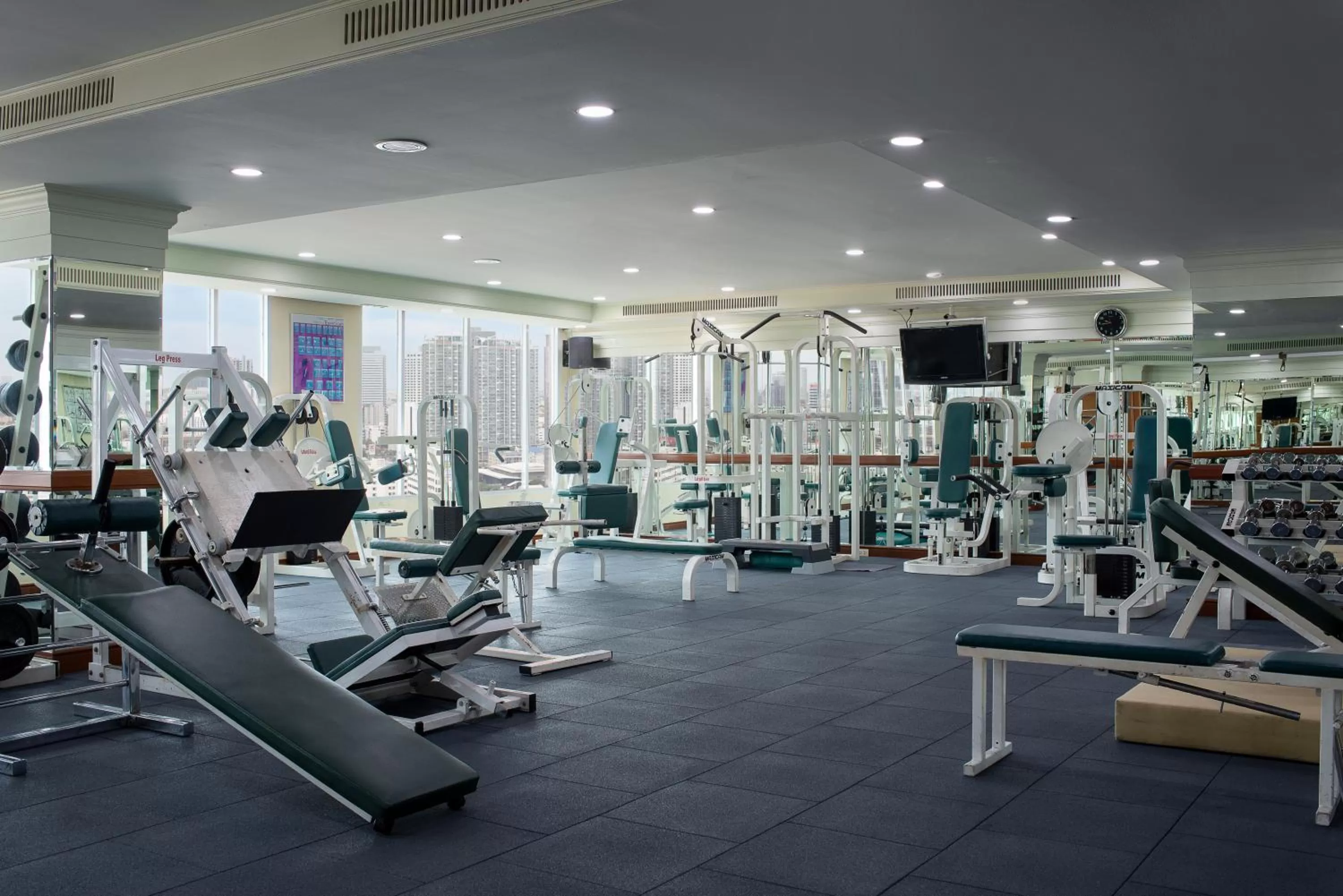 Fitness centre/facilities in The Emerald Hotel