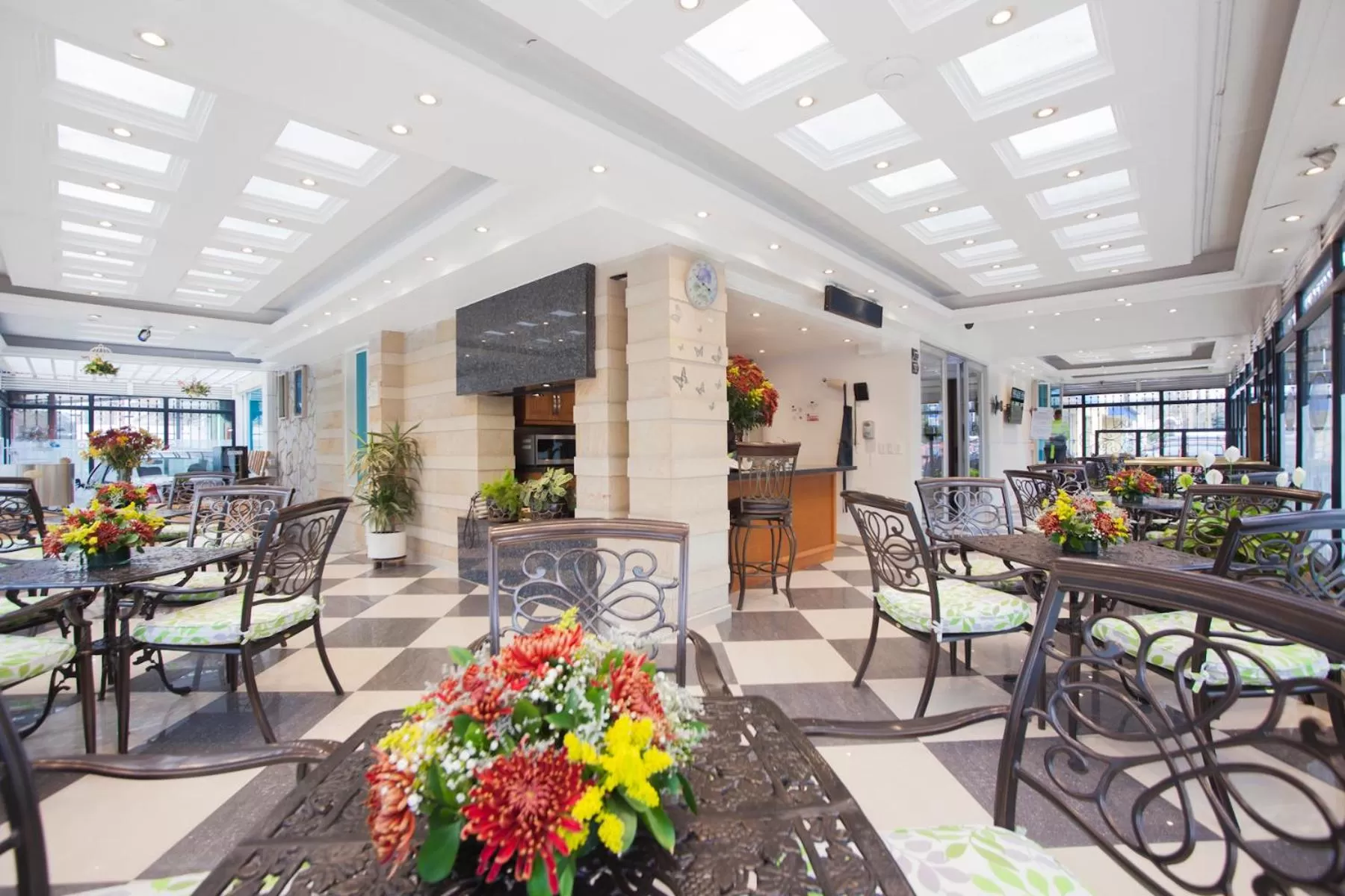 Balcony/Terrace, Restaurant/Places to Eat in Hotel Casa Mahanaim Colferias, Bogotá