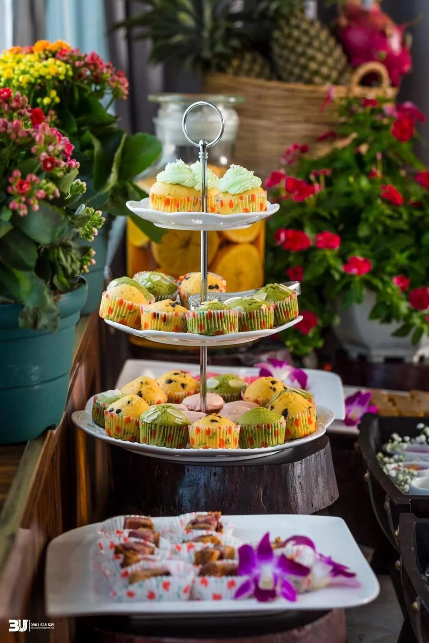 Food in Happy Life Grand Hotel & Rooftop Skybar