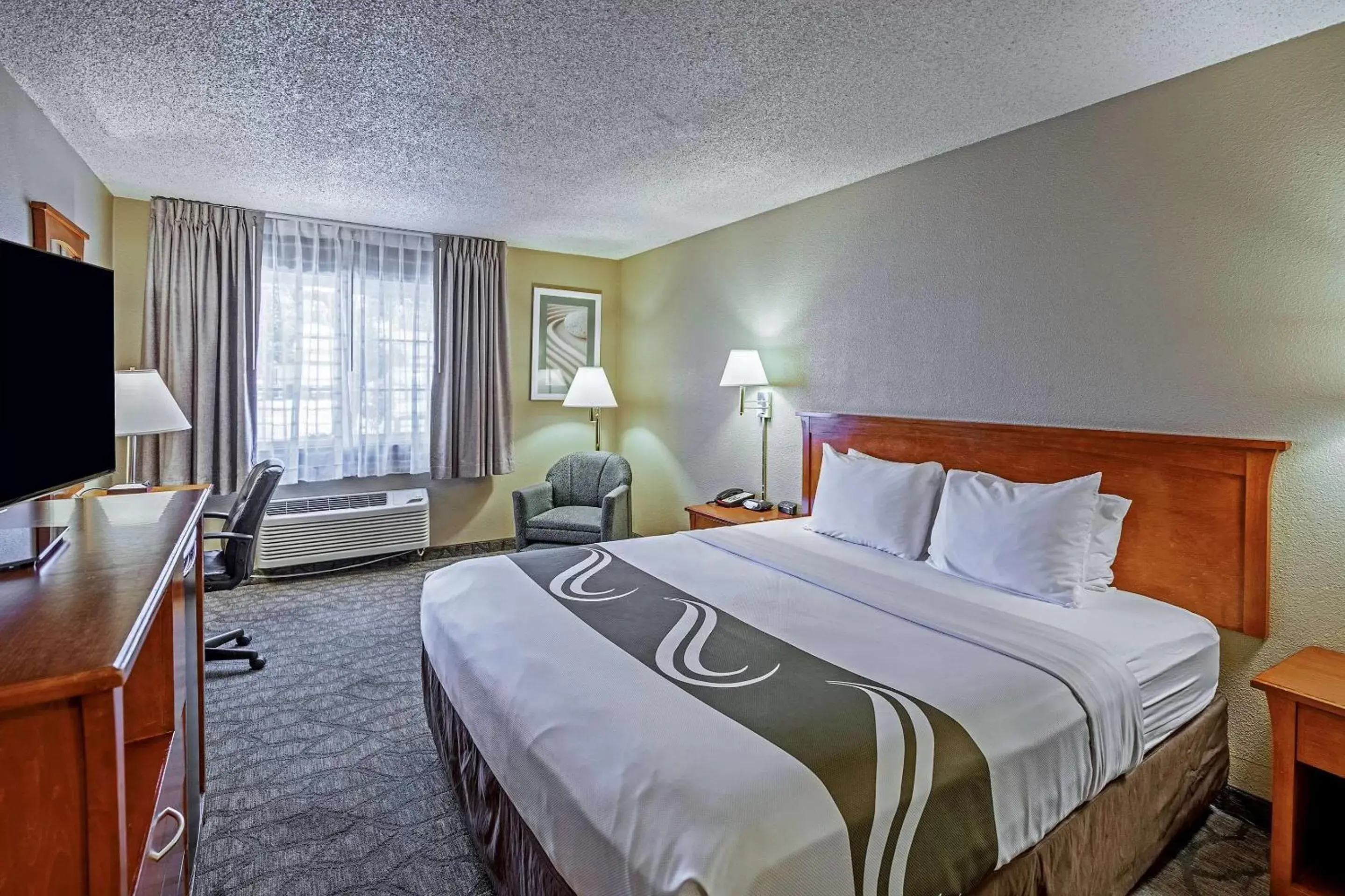 King Room - Non-Smoking in The Yosemite Inn King Room - Non-Smoking in The Yosemite Inn