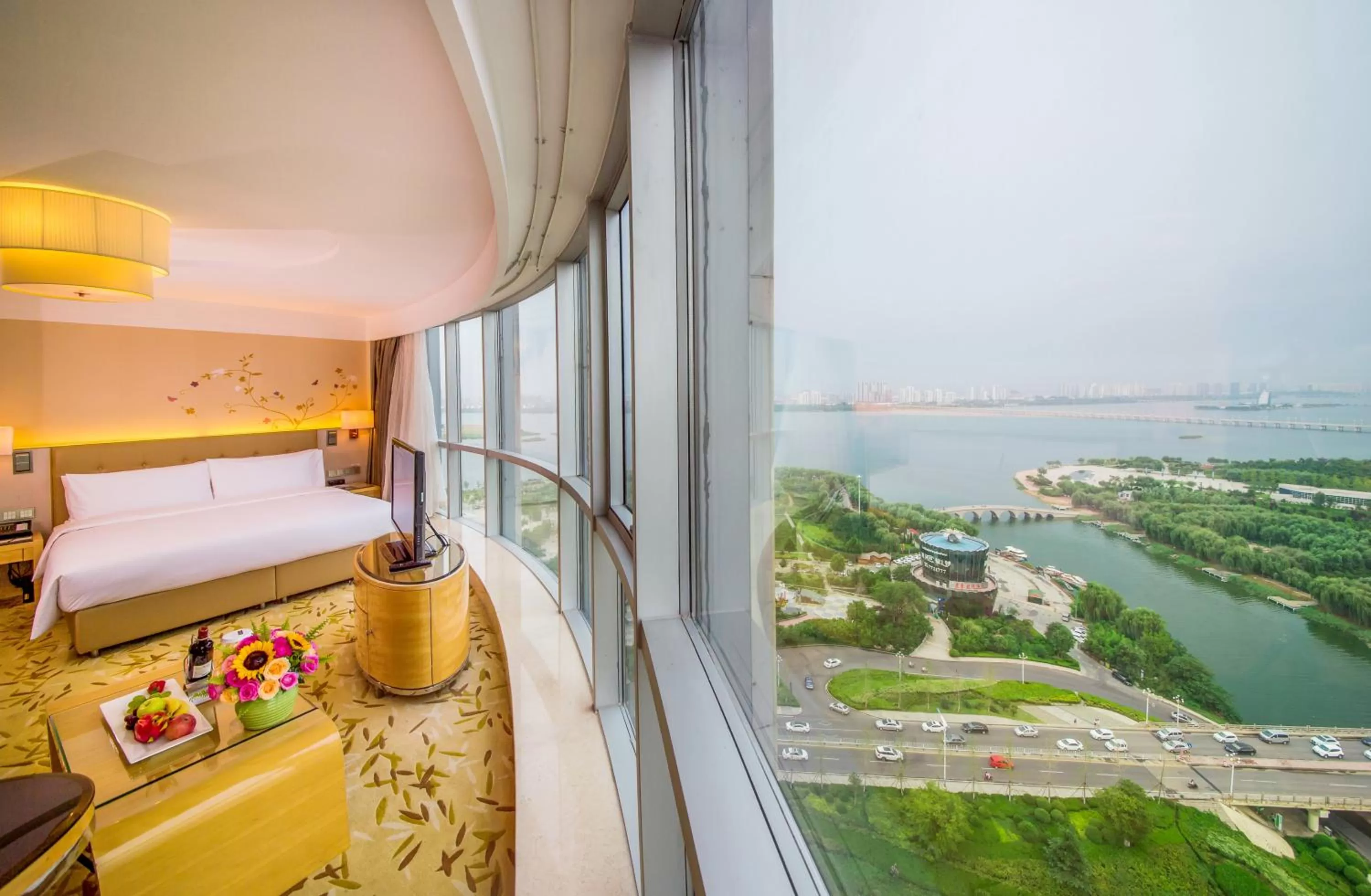 Natural landscape, Bed in Pullman Linyi Lushang