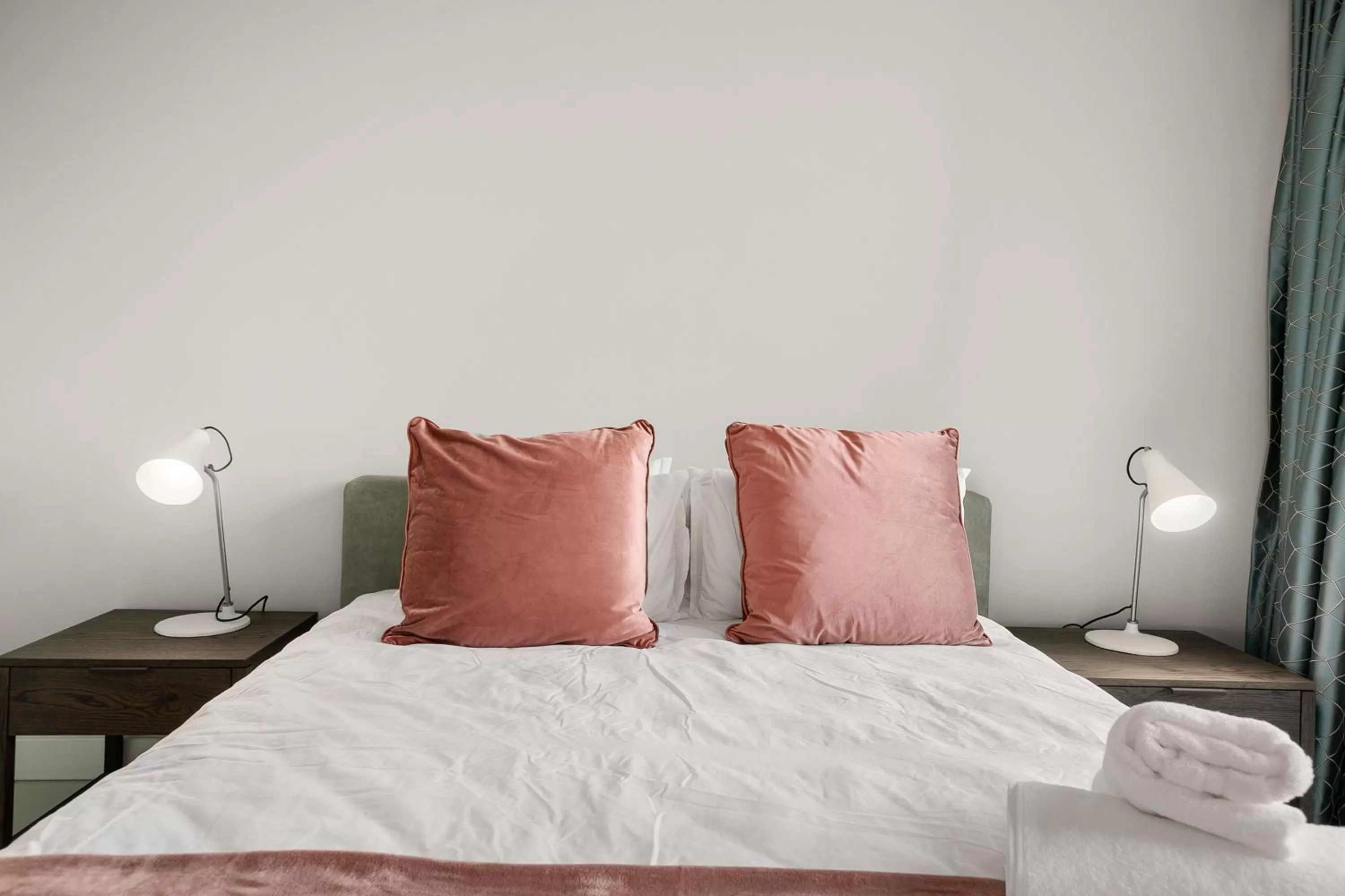 Bed in The Park Central Residence - WITH GENERATOR