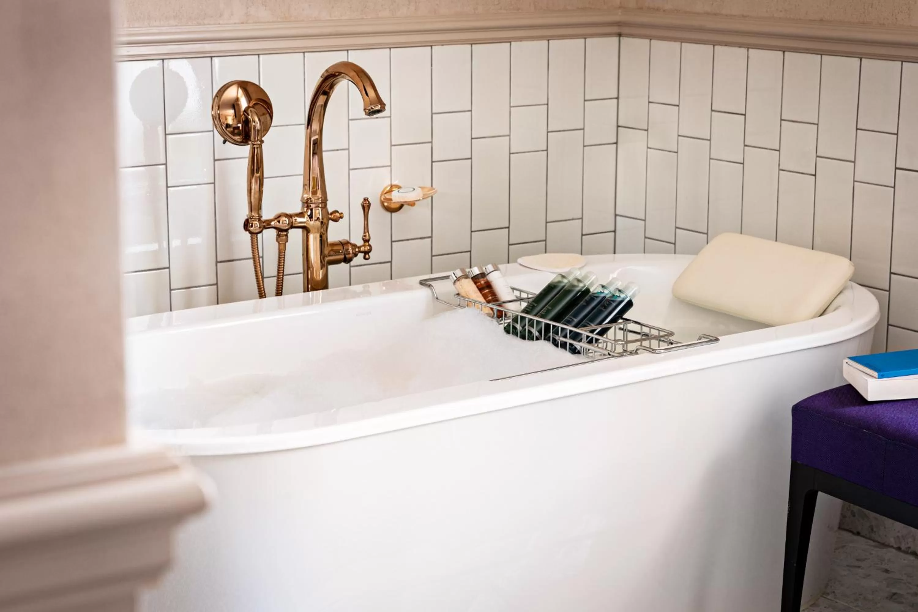 Bath in Sofitel Le Scribe Paris Opera