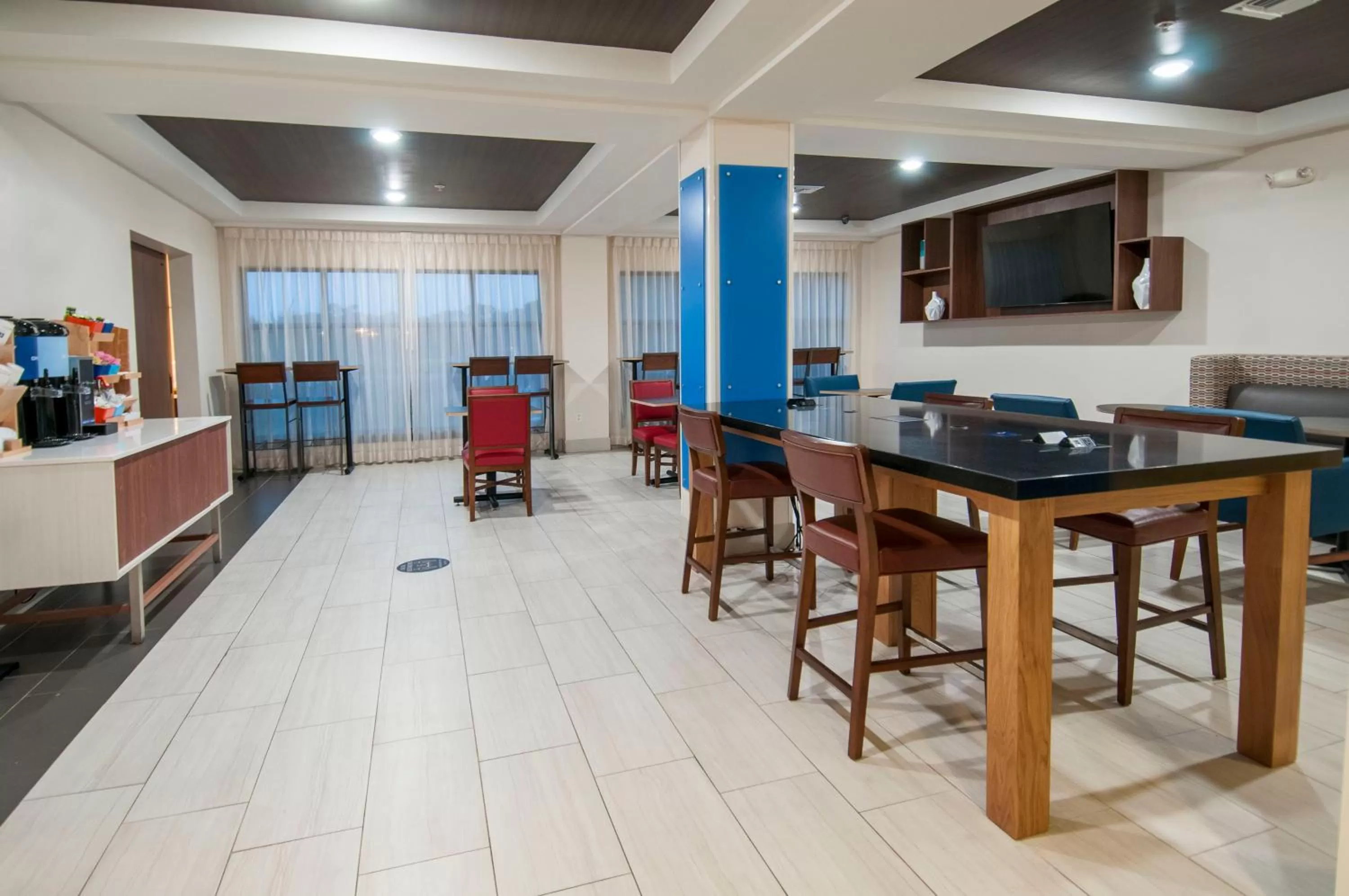 Breakfast in Holiday Inn Express Hotel & Suites Biloxi- Ocean Springs by IHG