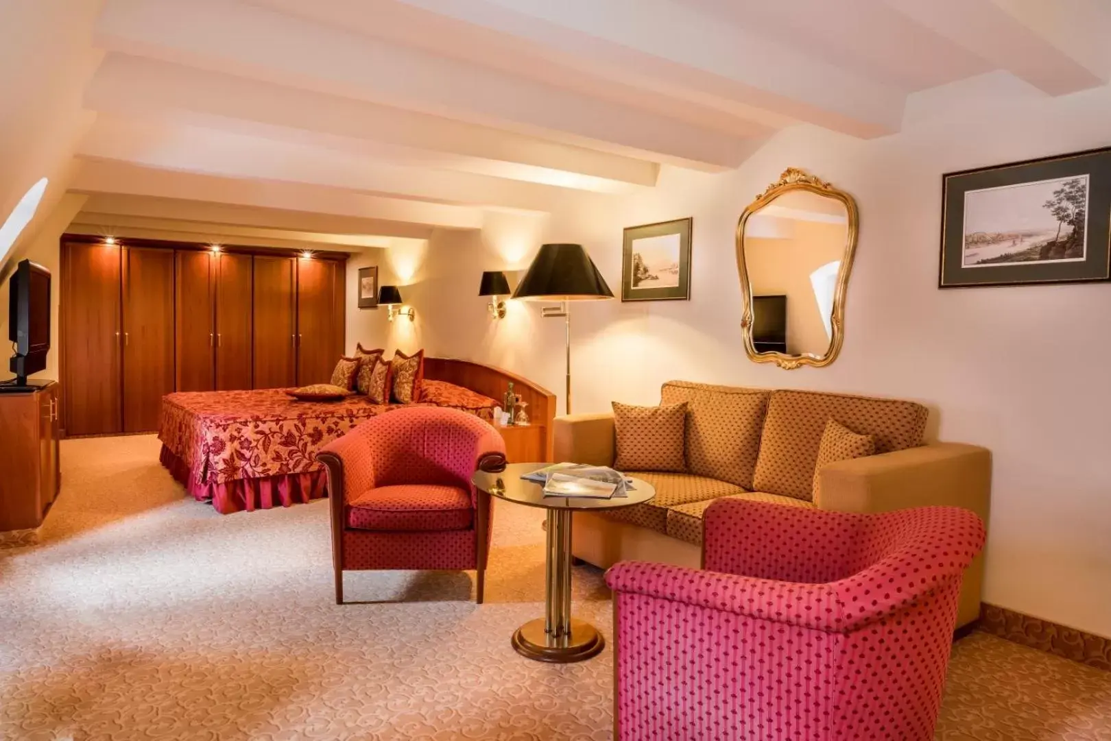 Junior Suite in Romantik Hotel Bülow Residenz Junior Suite in Romantik Hotel Bülow Residenz