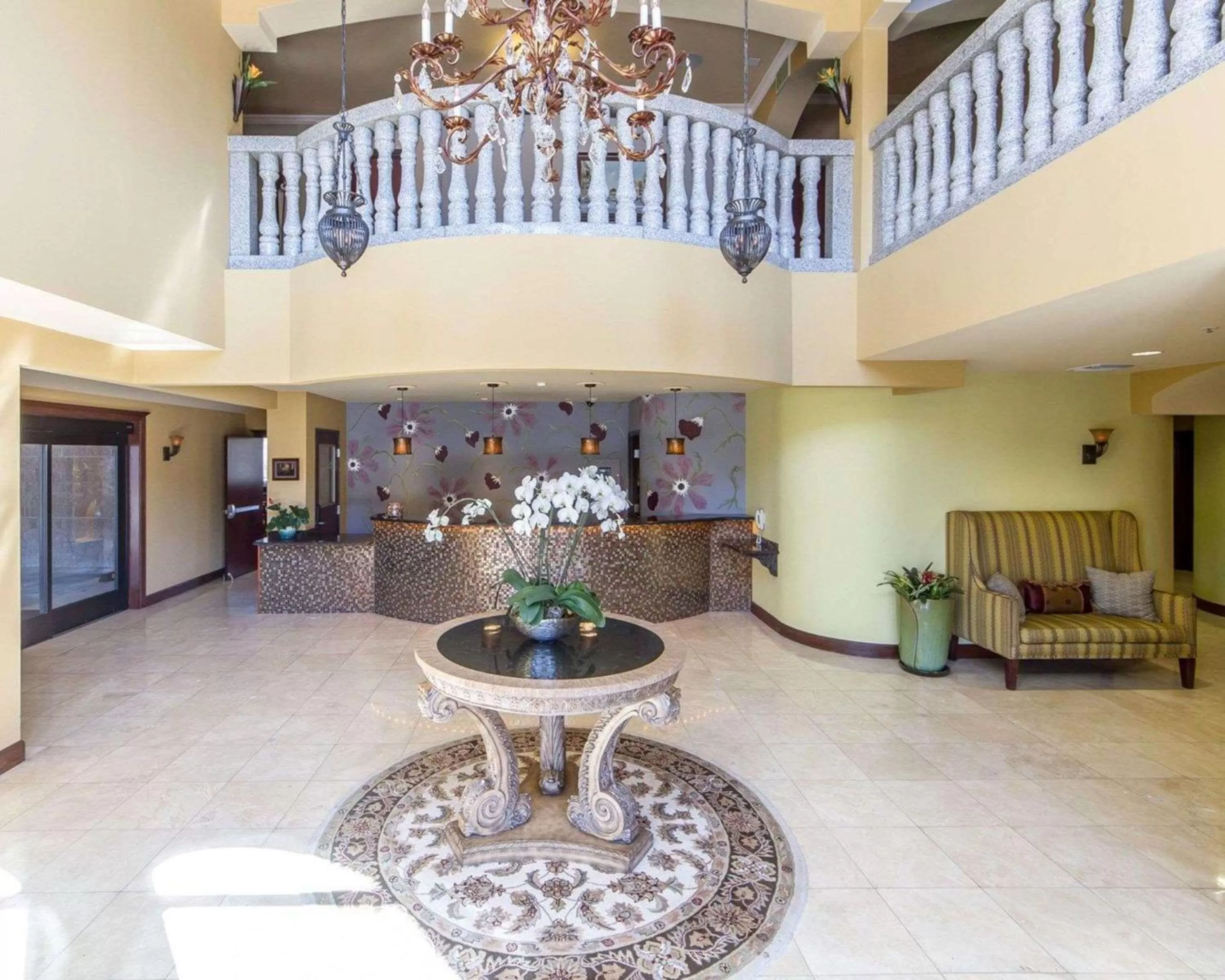 Lobby or reception in Villa Montes Hotel