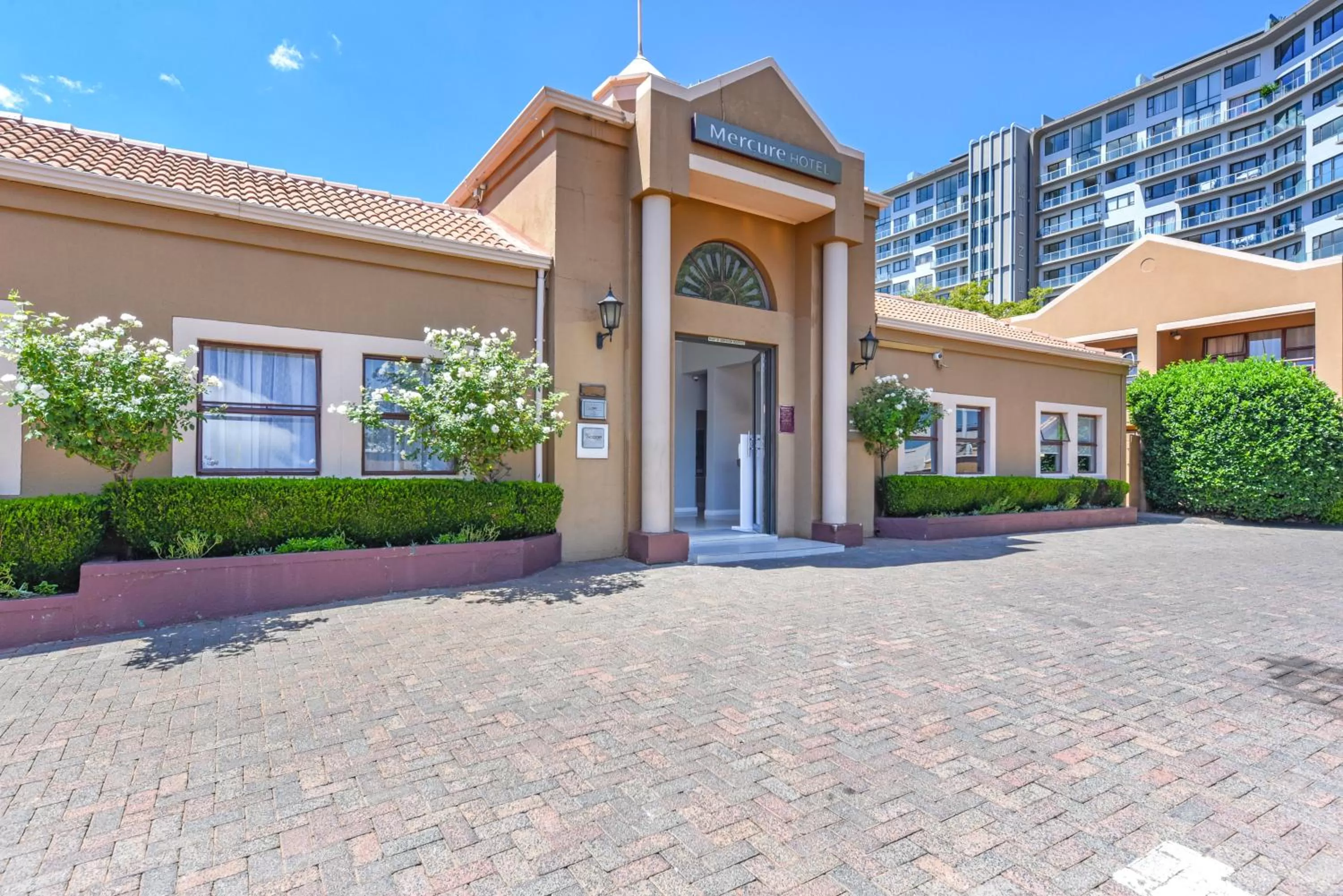 Property building in Mercure Hotel Bedfordview