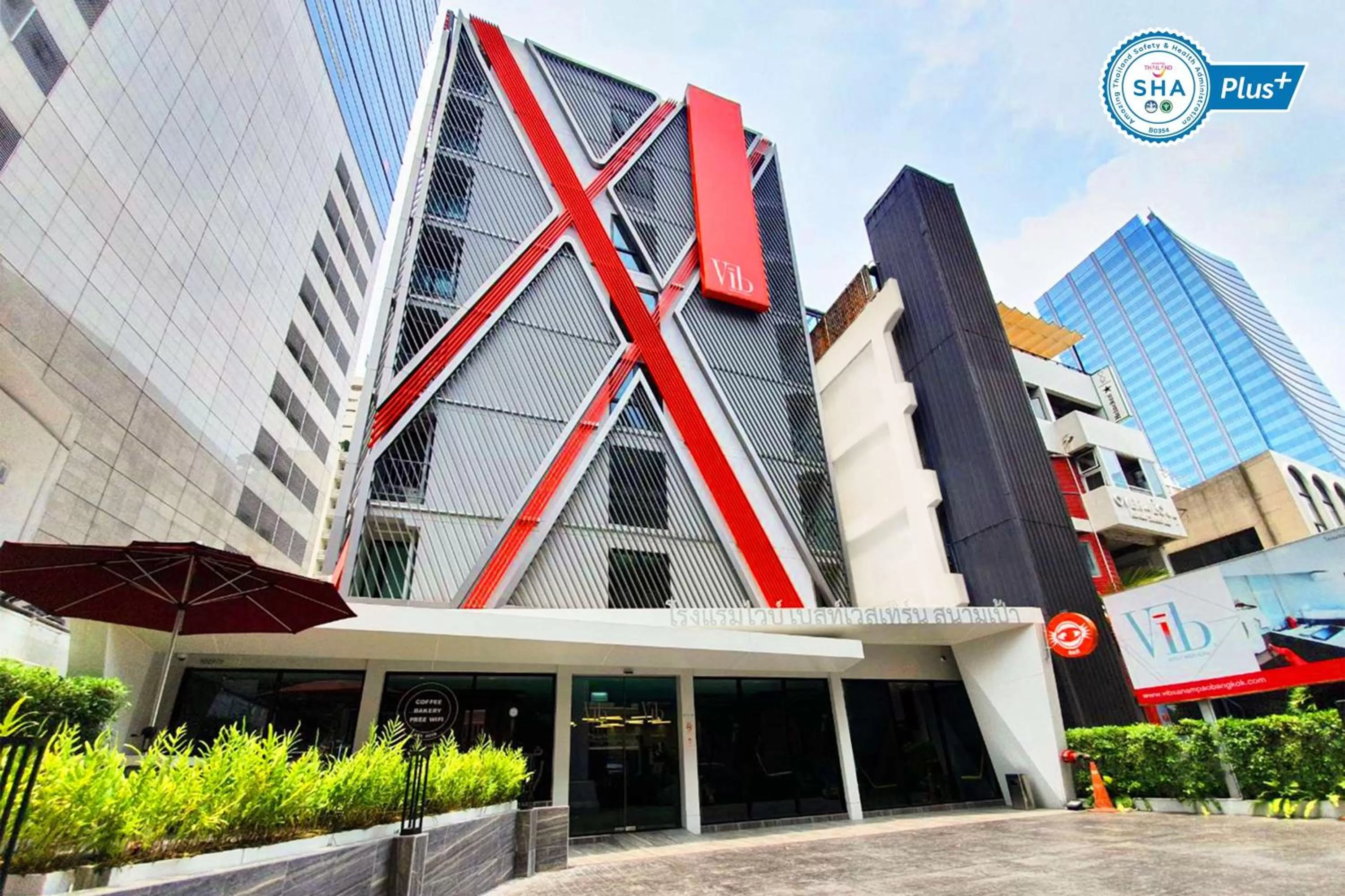 Property building in Vib Best Western Sanam Pao