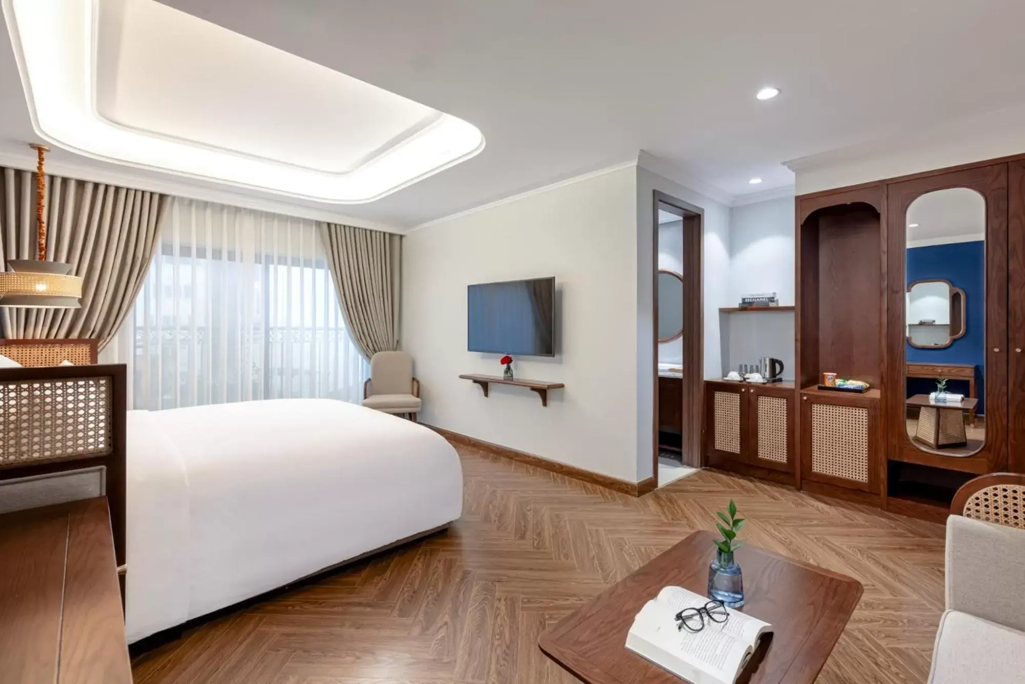 Junior Suite in La Siesta Classic Hang Thung Junior Suite in La Siesta Classic Hang Thung