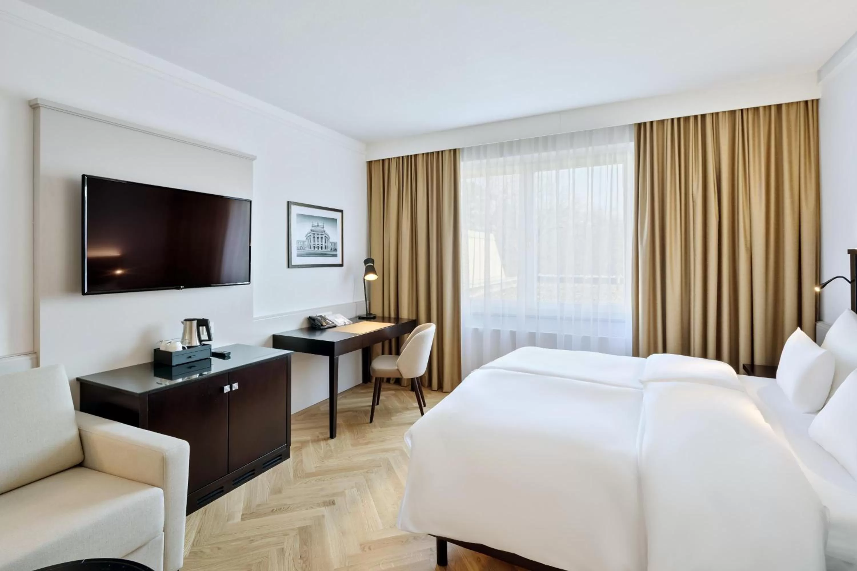 Bed in Austria Trend Parkhotel Schönbrunn Wien