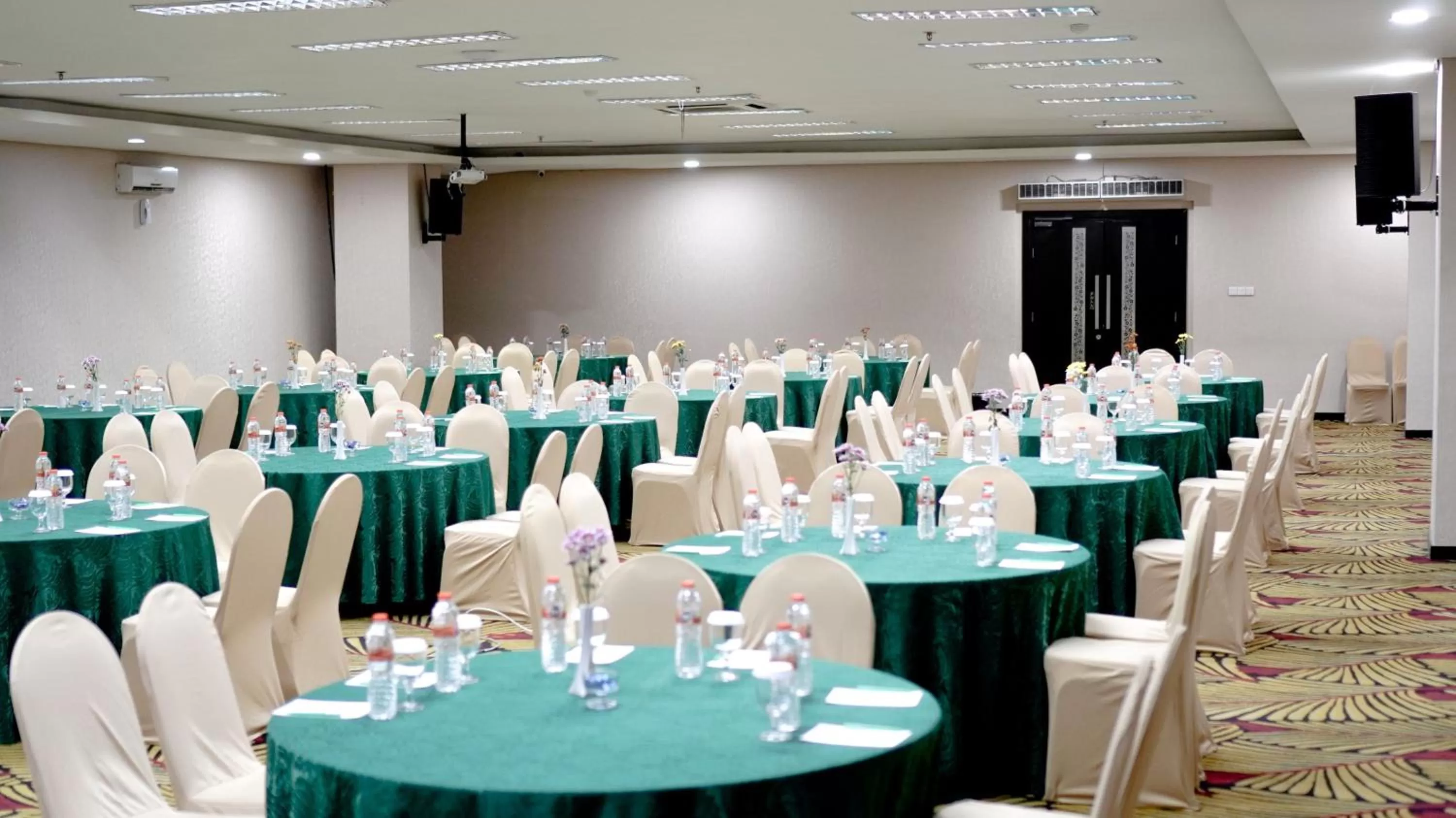 Meeting/conference room in Savana Hotel & Convention Malang