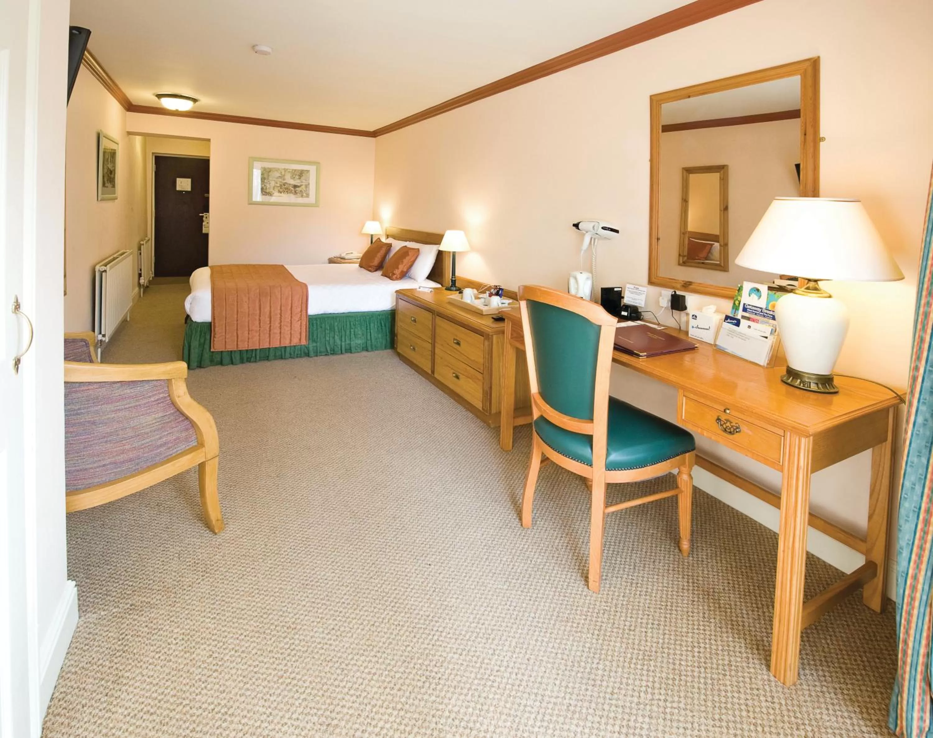 Single Room - Separate Building in Knights Hill Hotel & Spa