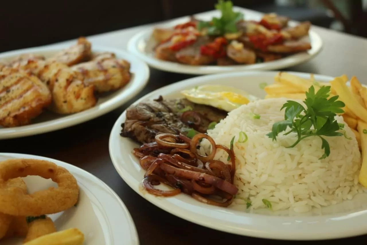 Restaurant/places to eat in Tri Hotel Executive Indaial